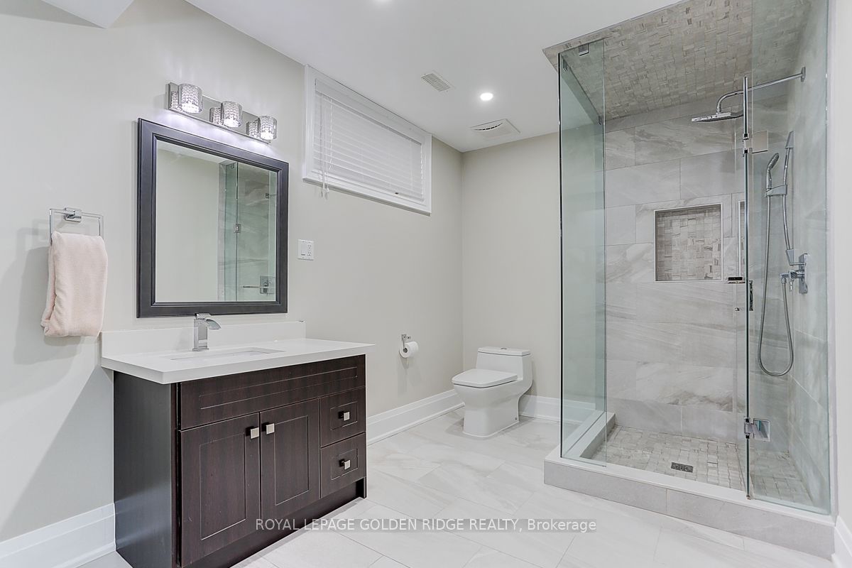 11 Hillsborough Court Property Photo 46