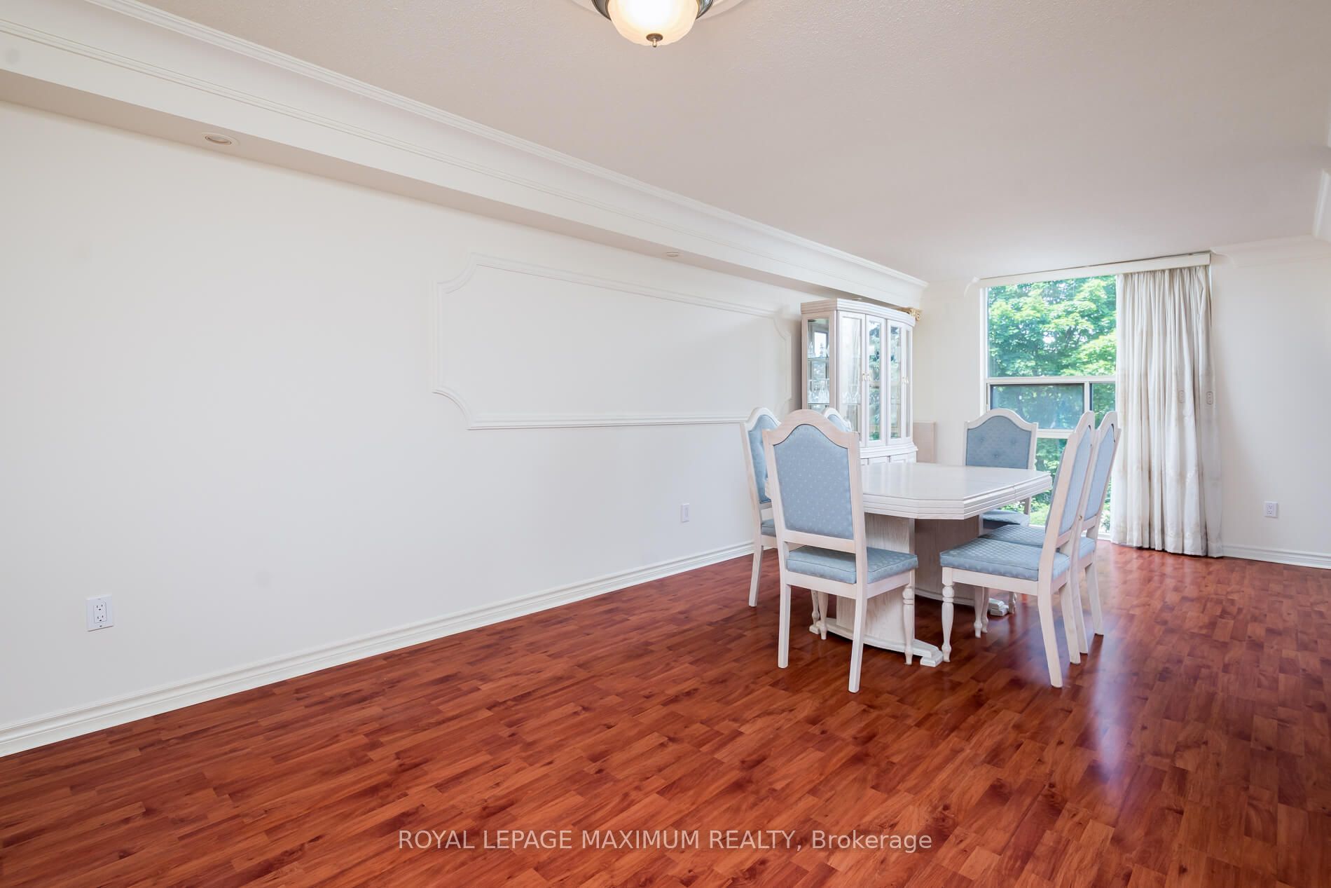 20 Harding Boulevard W 308 Property Photo 7