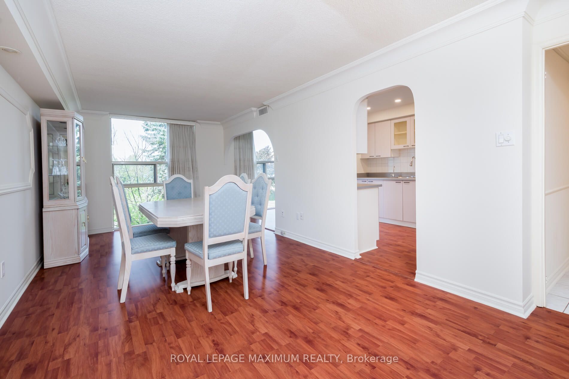 20 Harding Boulevard W 308 Property Photo 8