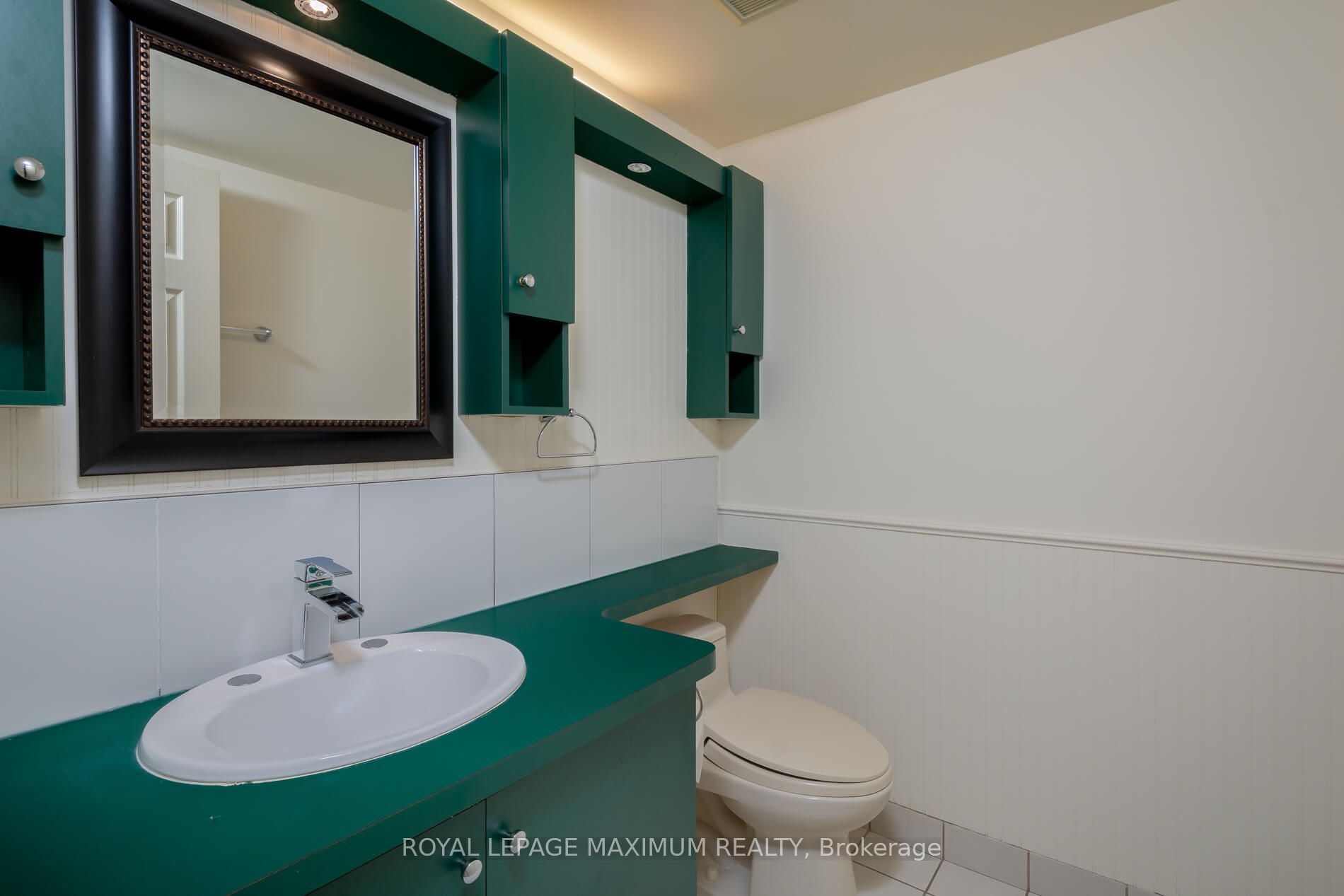 20 Harding Boulevard W 308 Property Photo 17