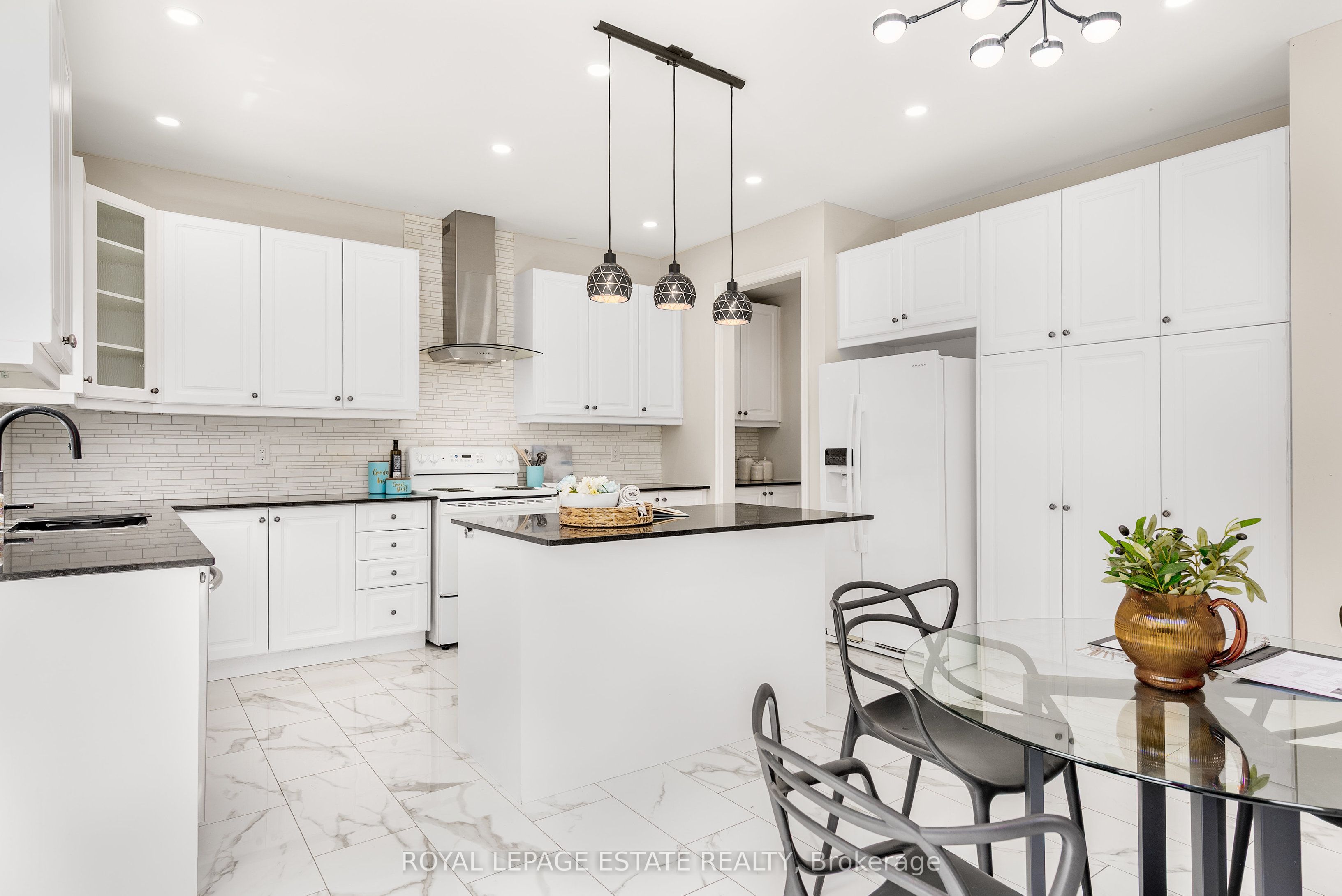 33 Kavanagh Avenue Property Photo 20