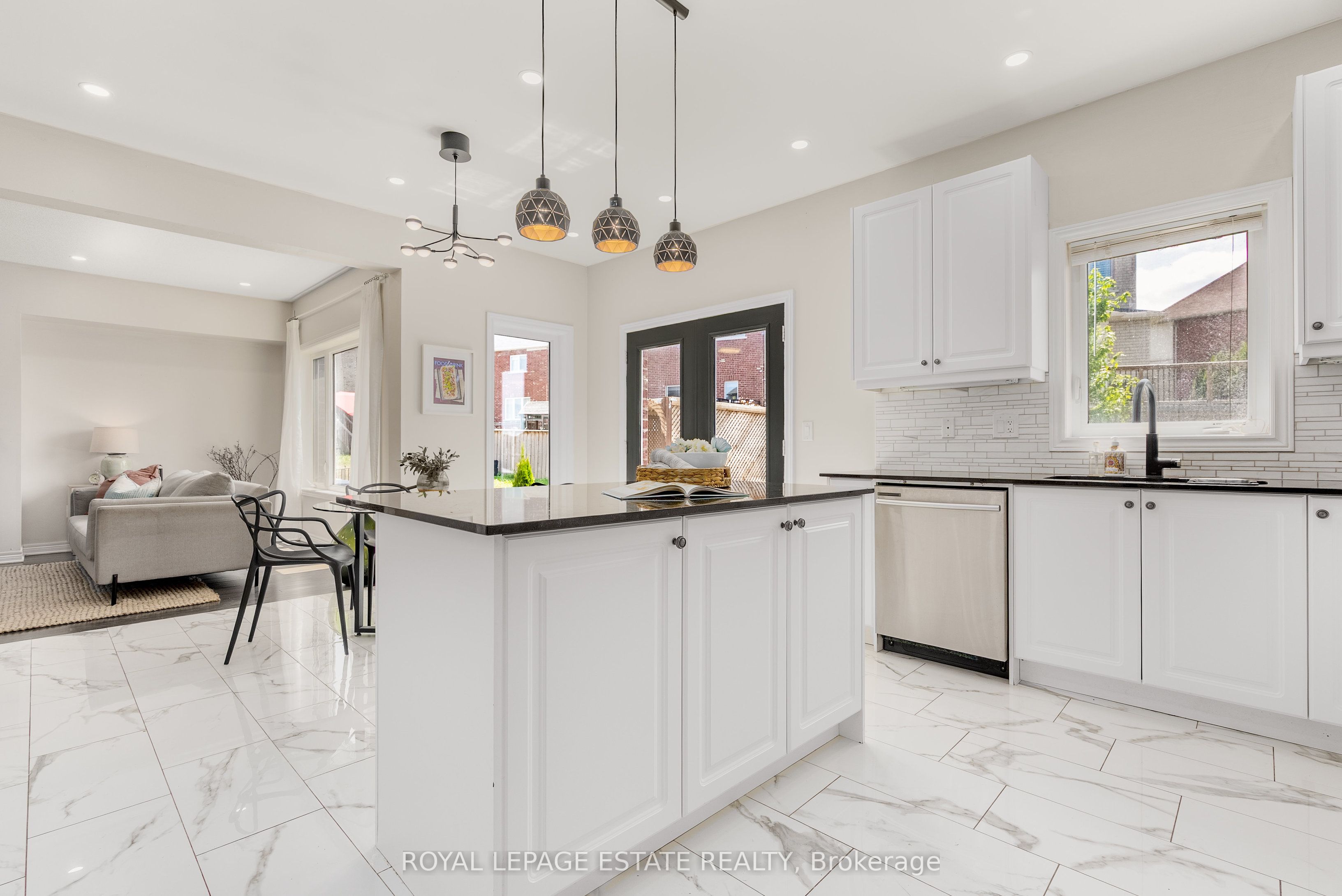 33 Kavanagh Avenue Property Photo 22