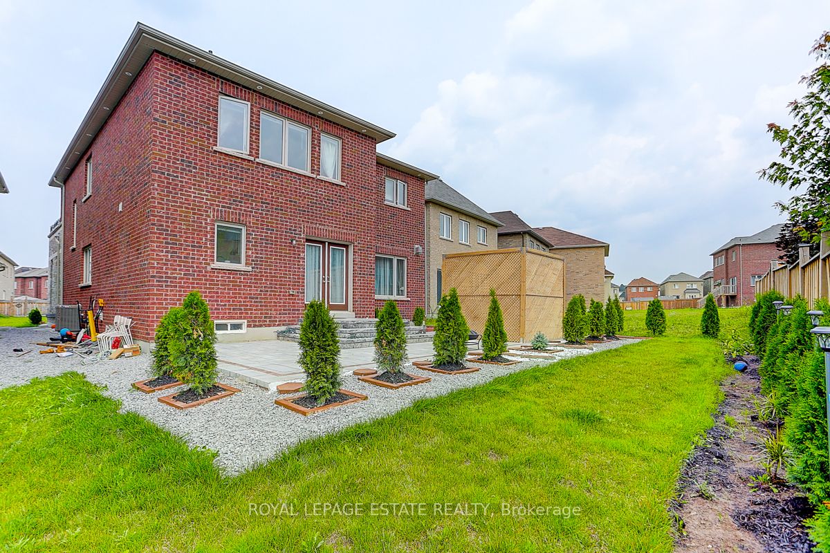 33 Kavanagh Avenue Property Photo 46