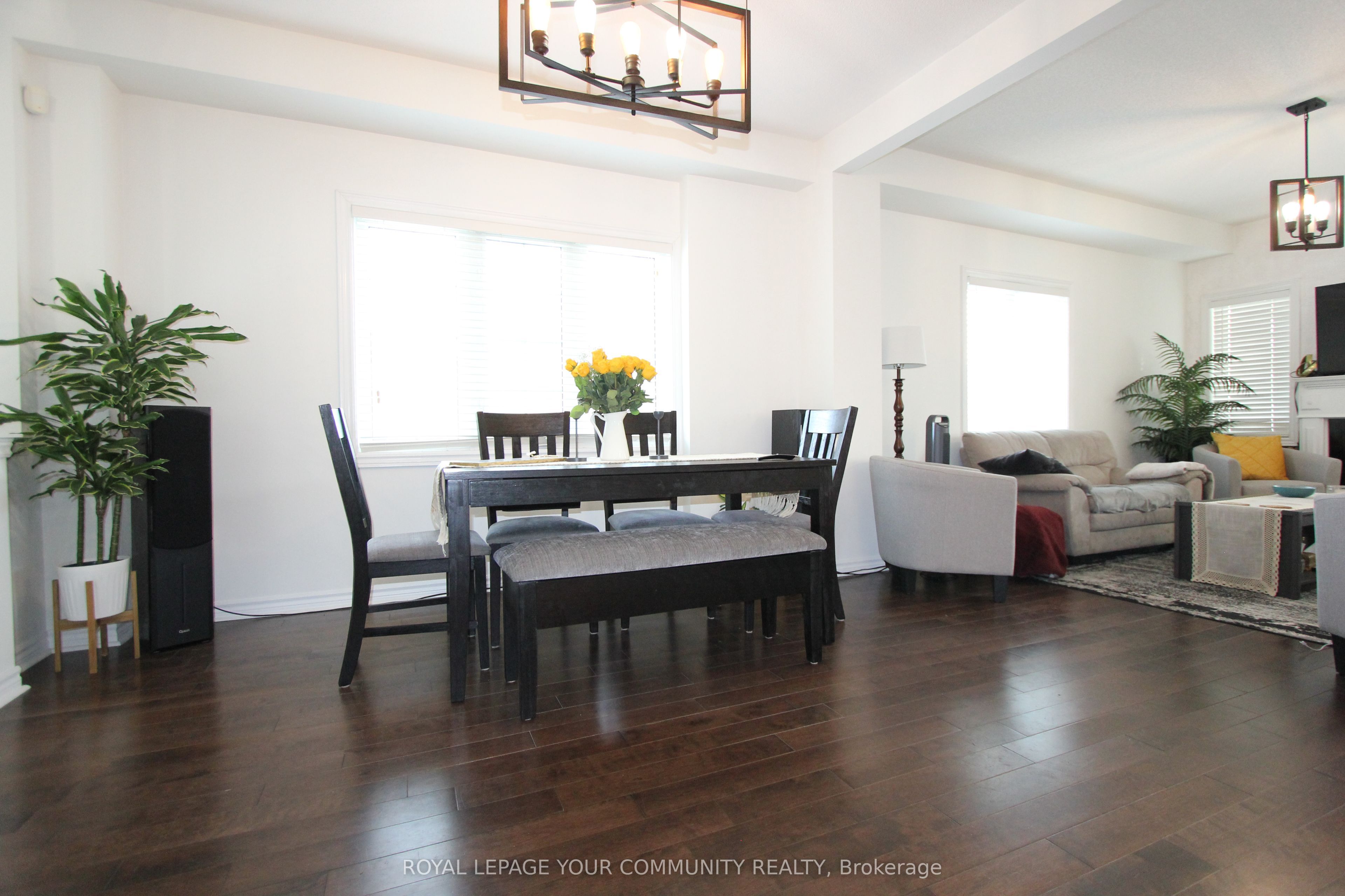 109 Glendower Crescent Property Photo 6