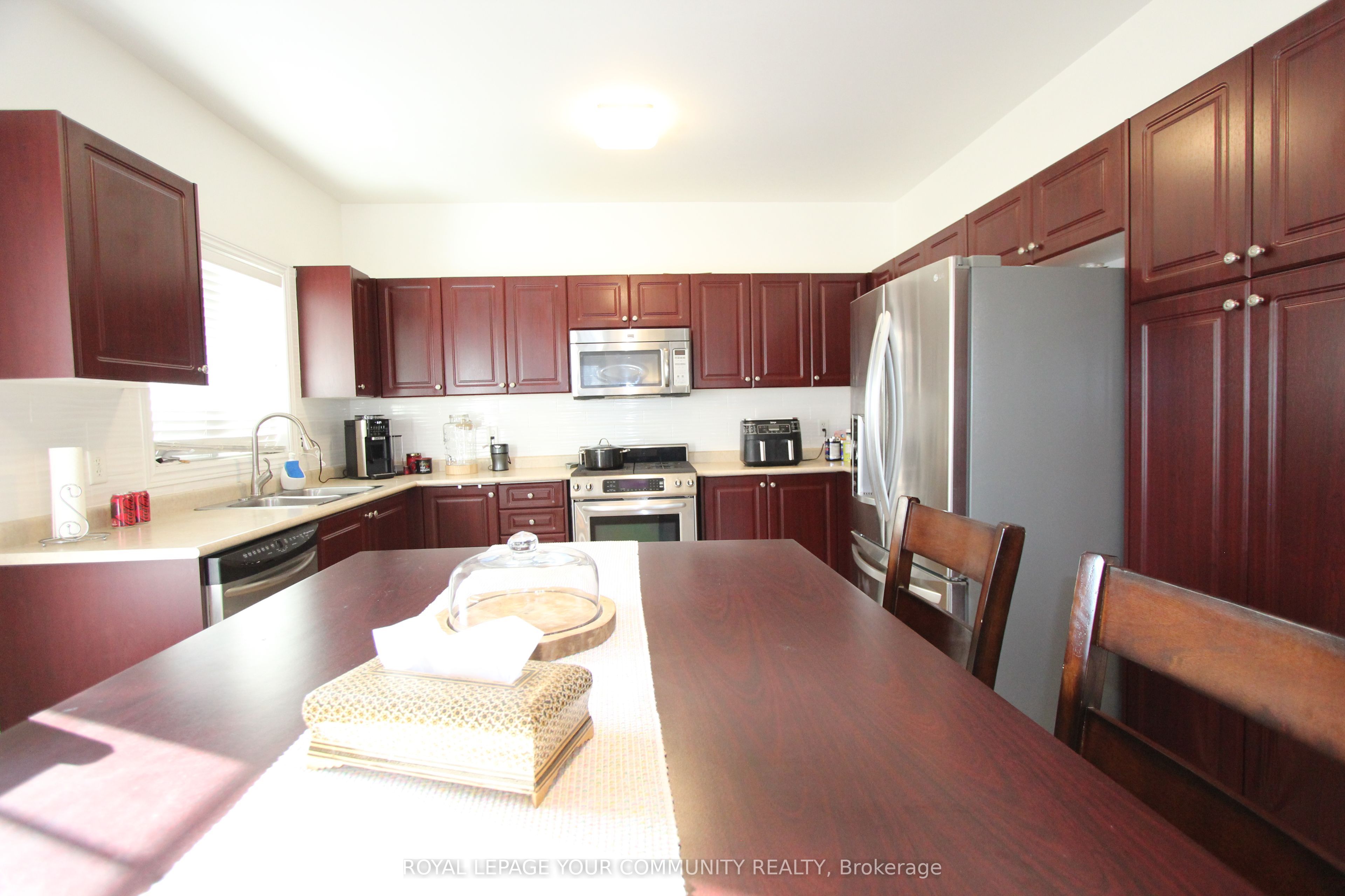 109 Glendower Crescent Property Photo 9