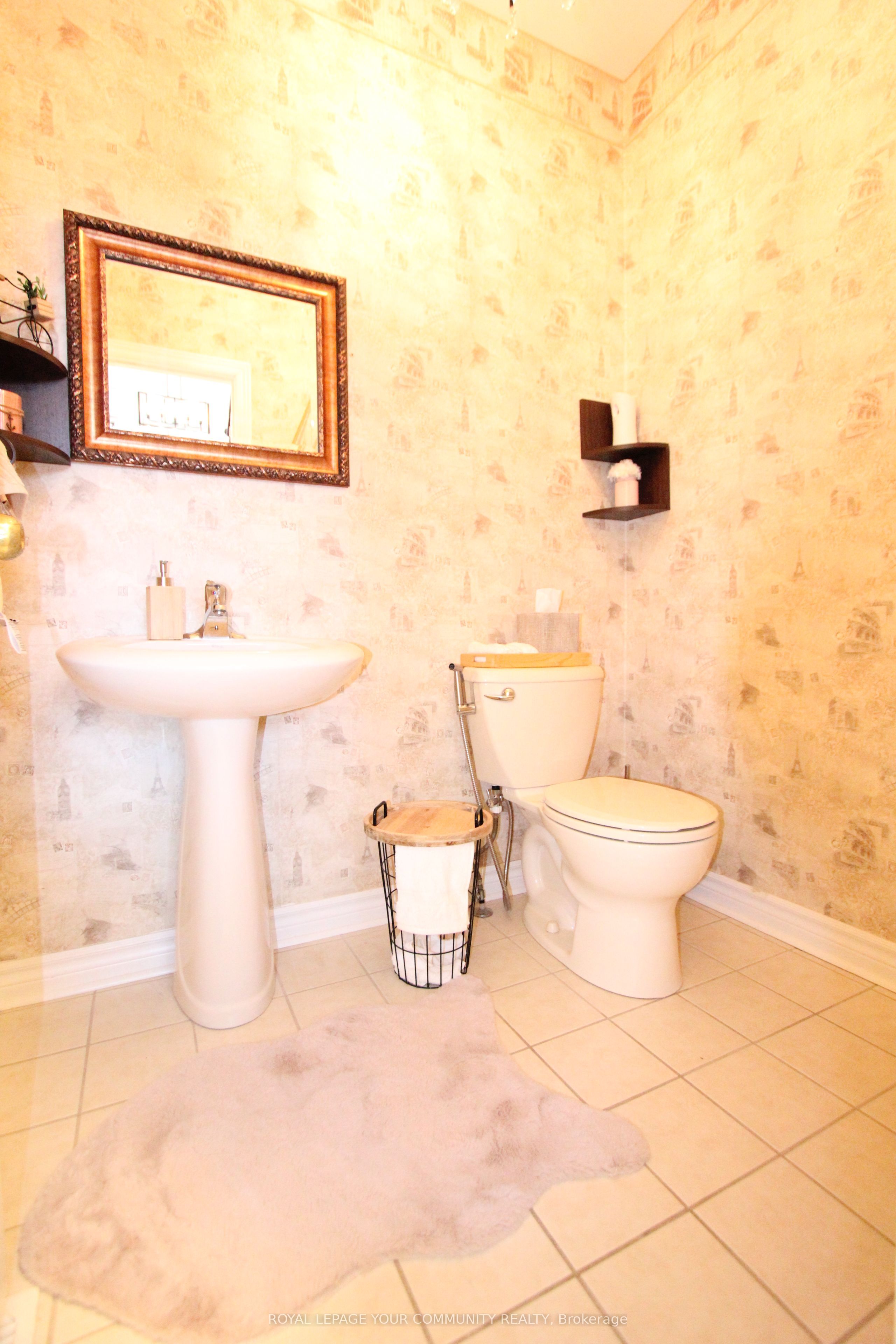 109 Glendower Crescent Property Photo 11