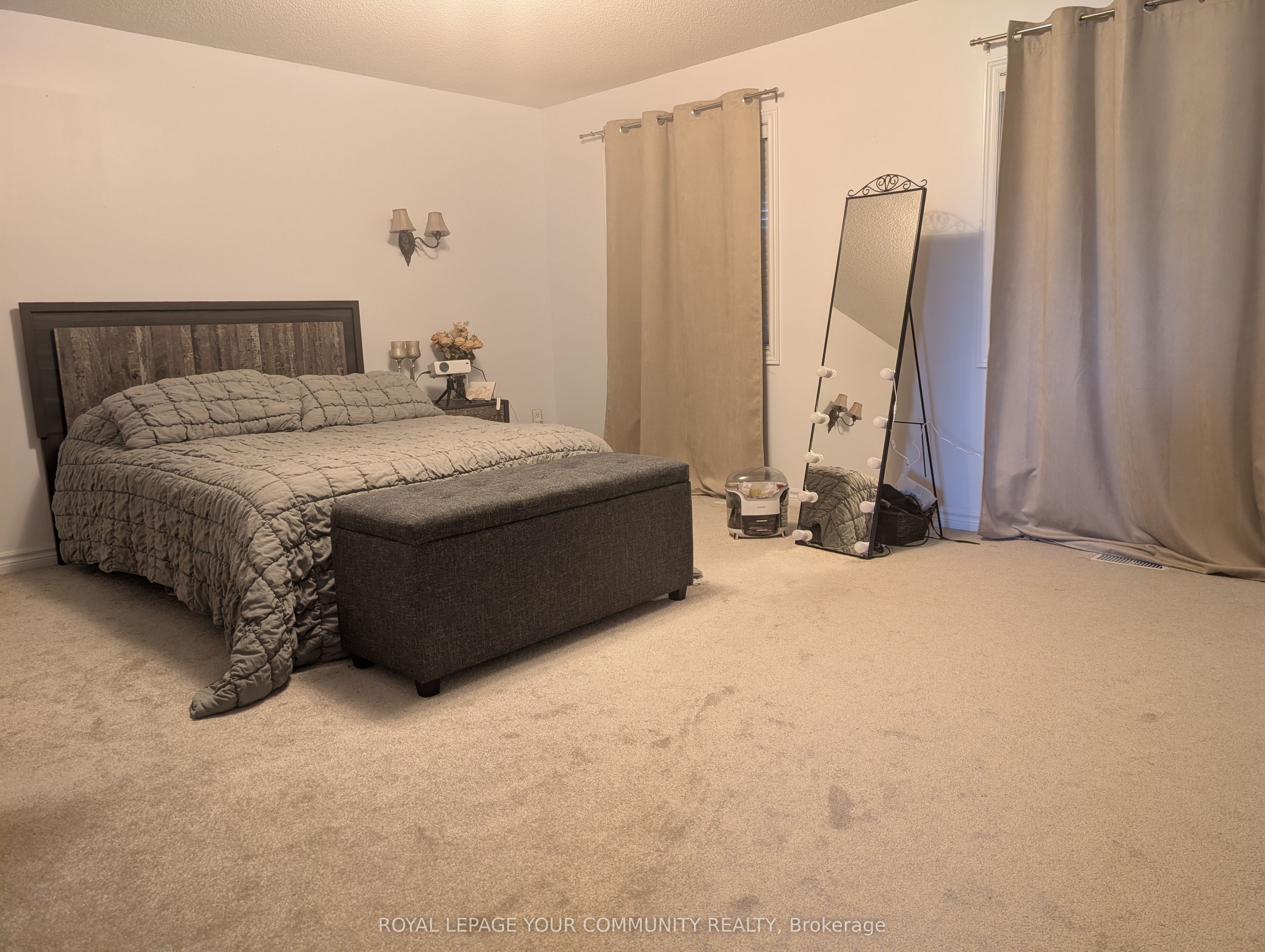 109 Glendower Crescent Property Photo 12