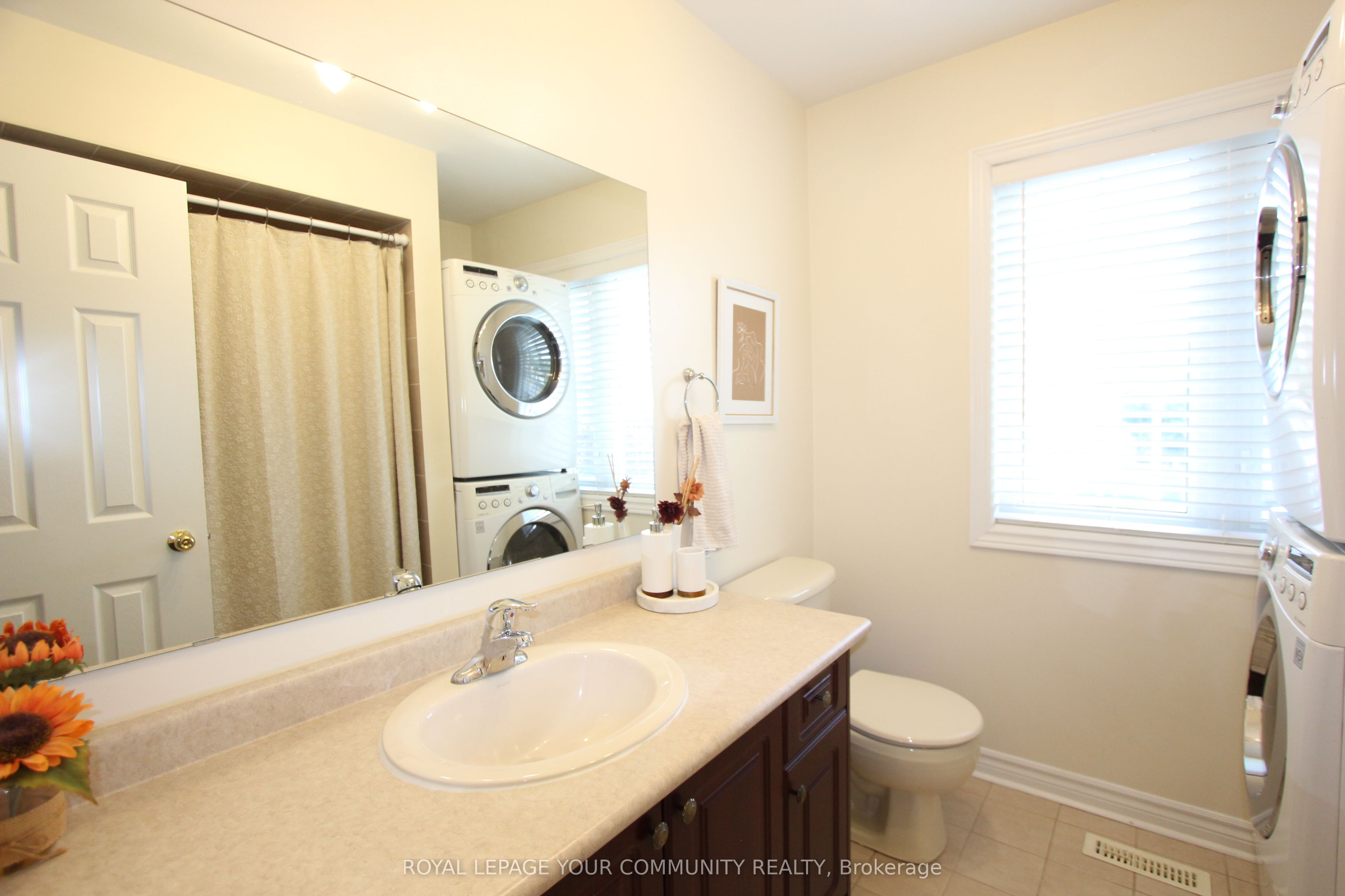 109 Glendower Crescent Property Photo 17