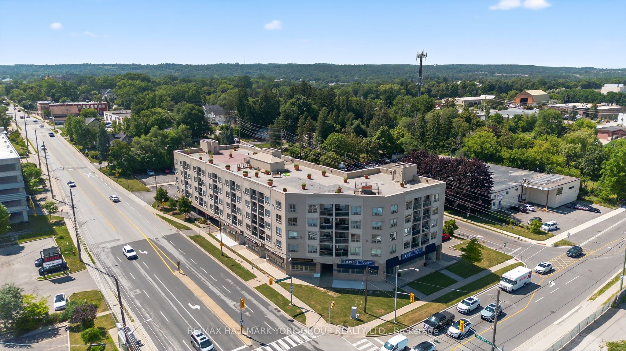 160 Wellington Street E 210 Property Photo 42