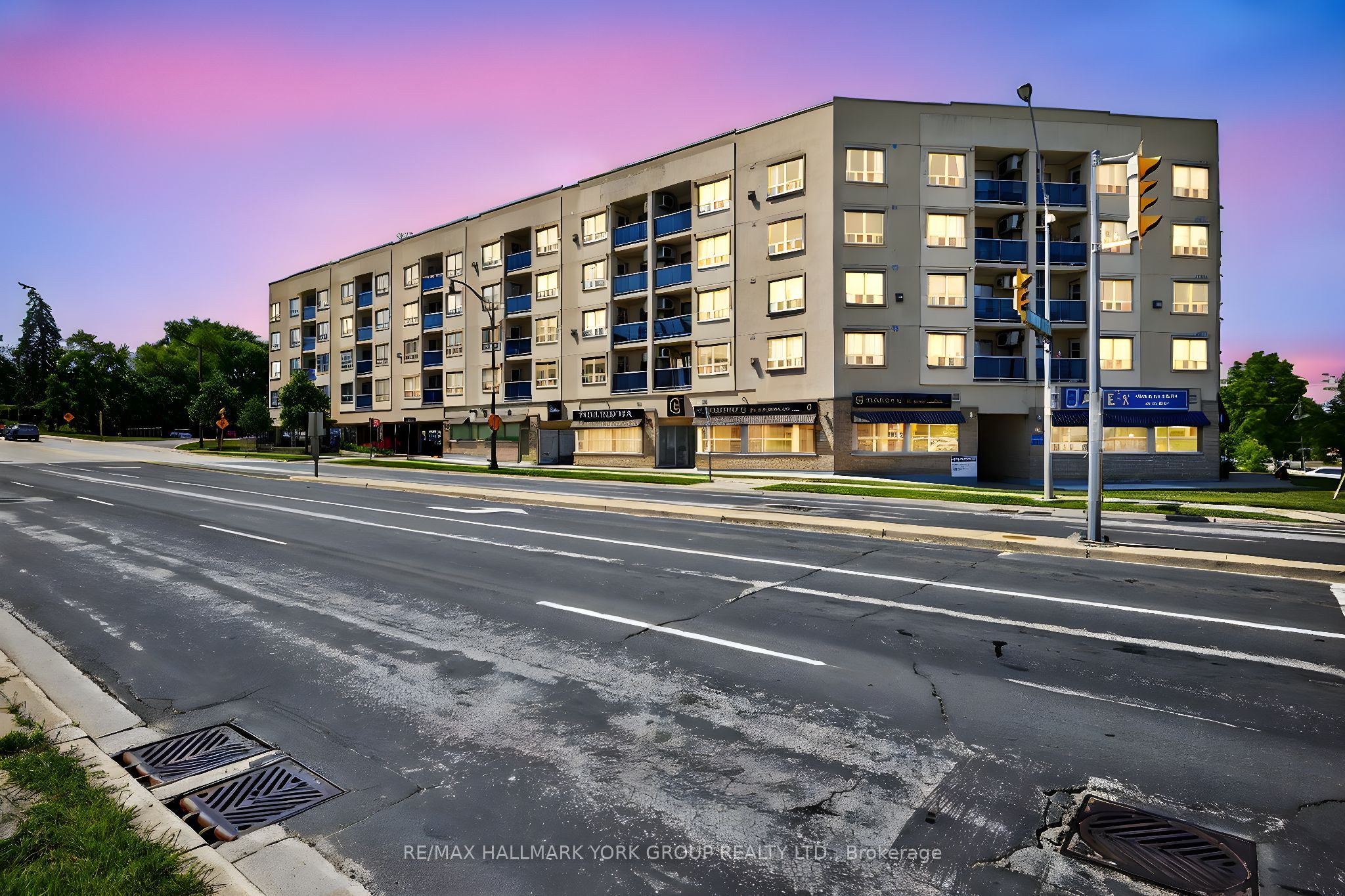 160 Wellington Street E 210 Property Photo 46