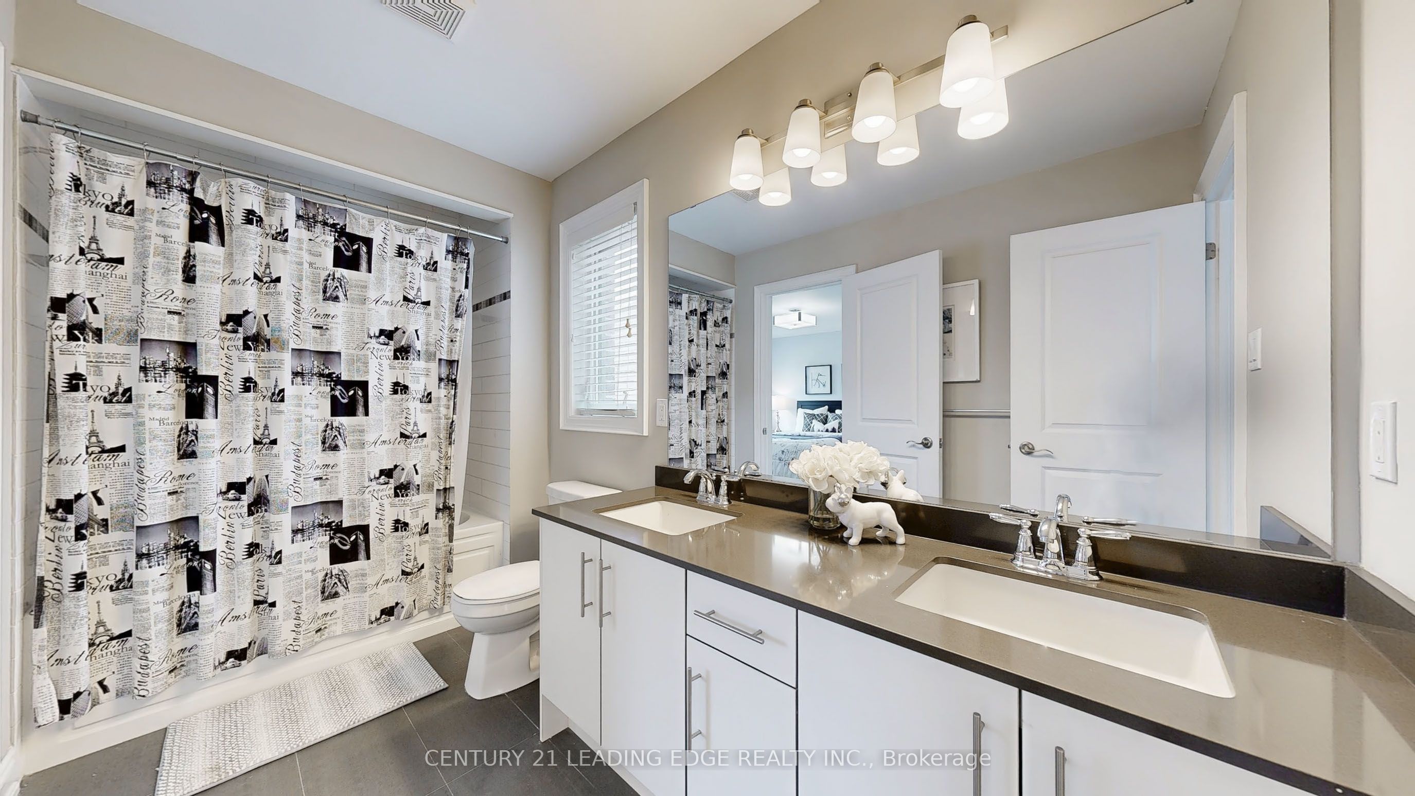 12146 Tenth Line Property Photo 32