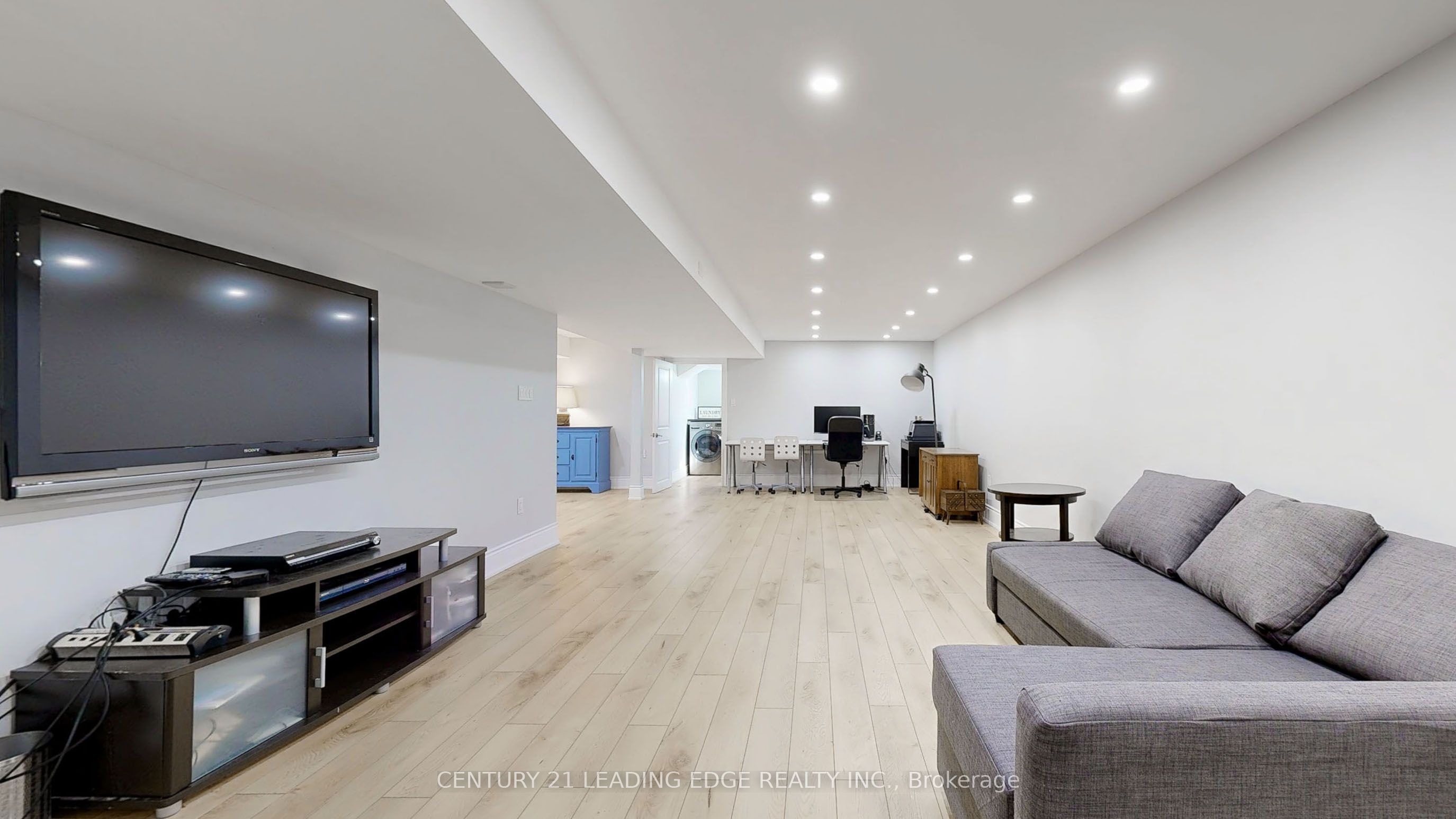 12146 Tenth Line Property Photo 40