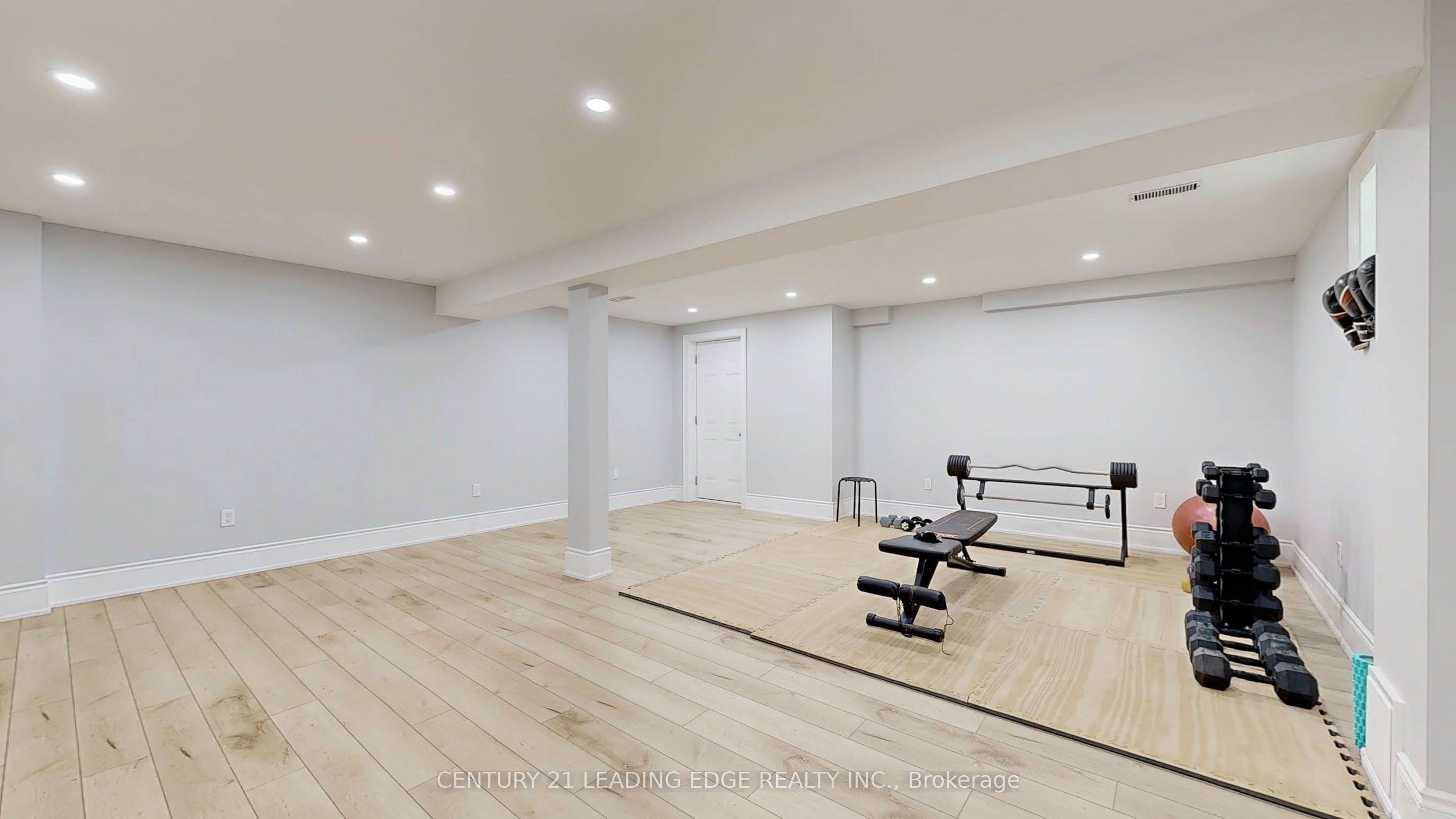 12146 Tenth Line Property Photo 41