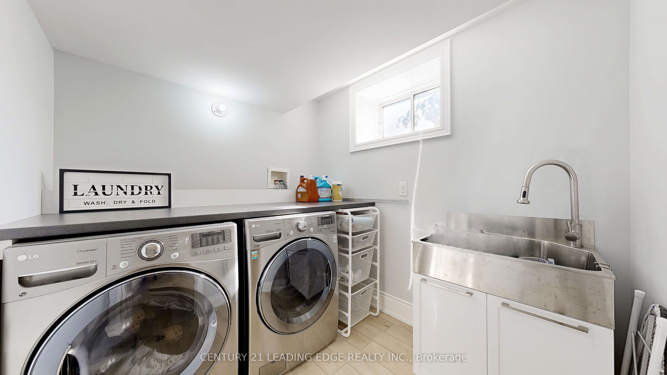 12146 Tenth Line Property Photo 44