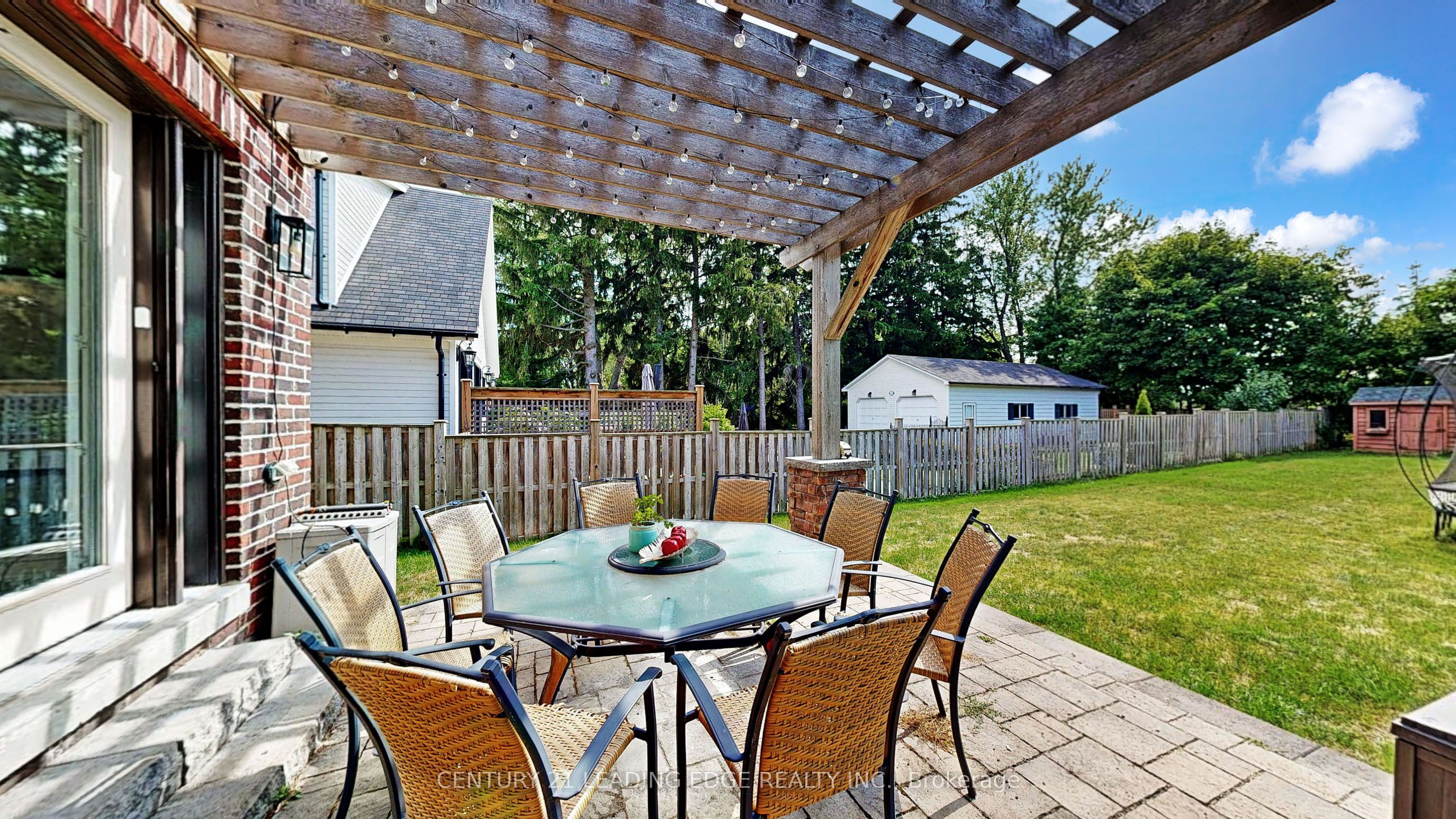 12146 Tenth Line Property Photo 45