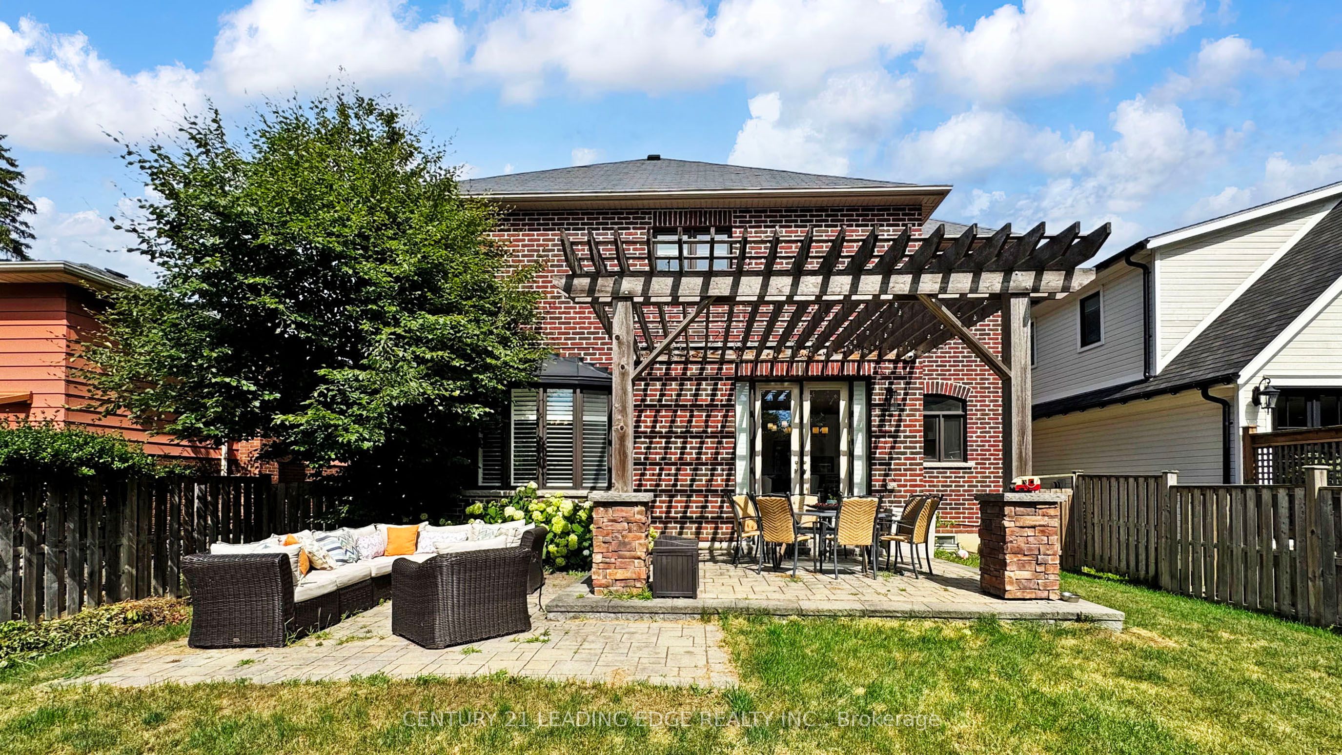12146 Tenth Line Property Photo 47