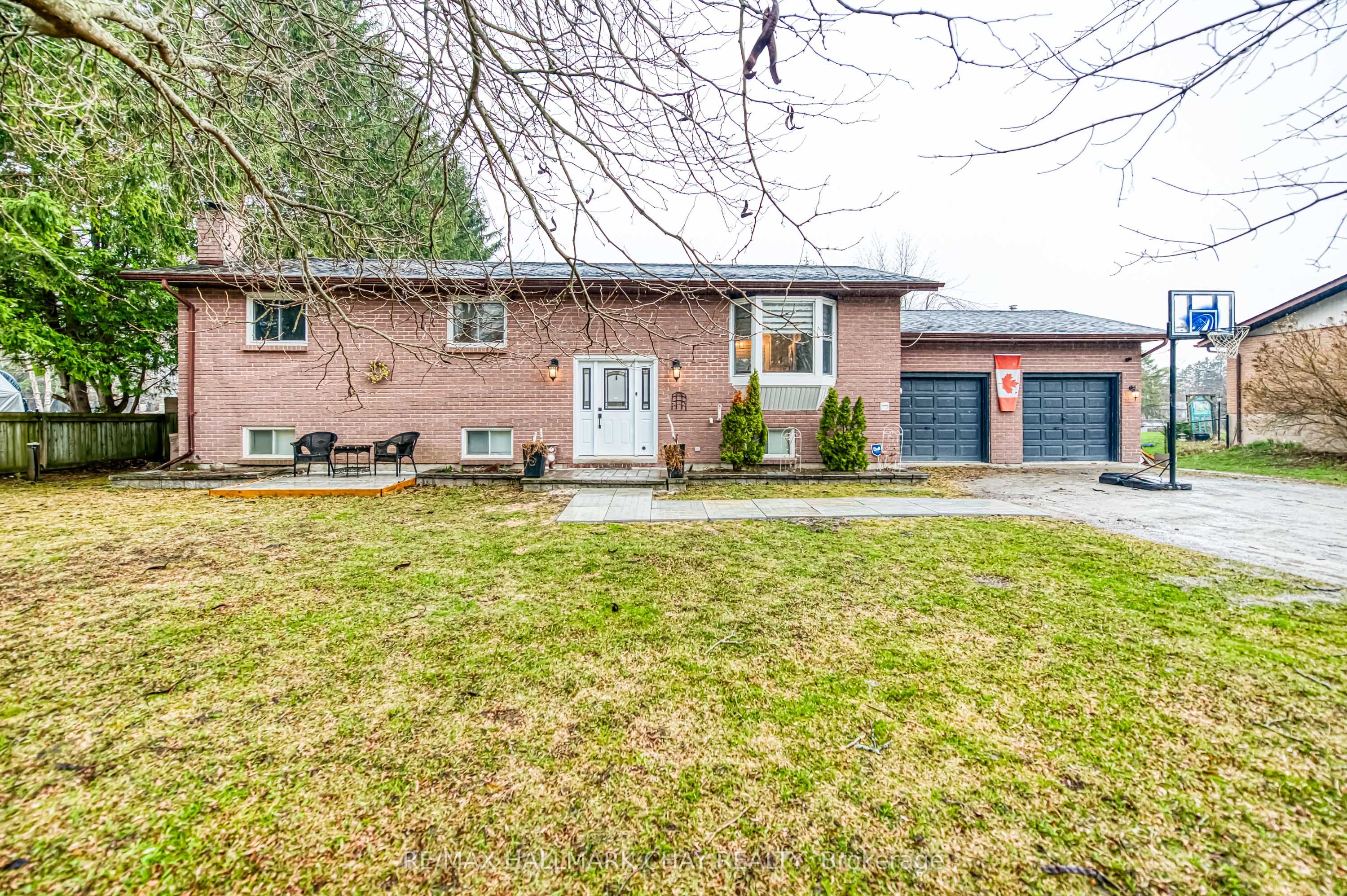 20 Howard Ave