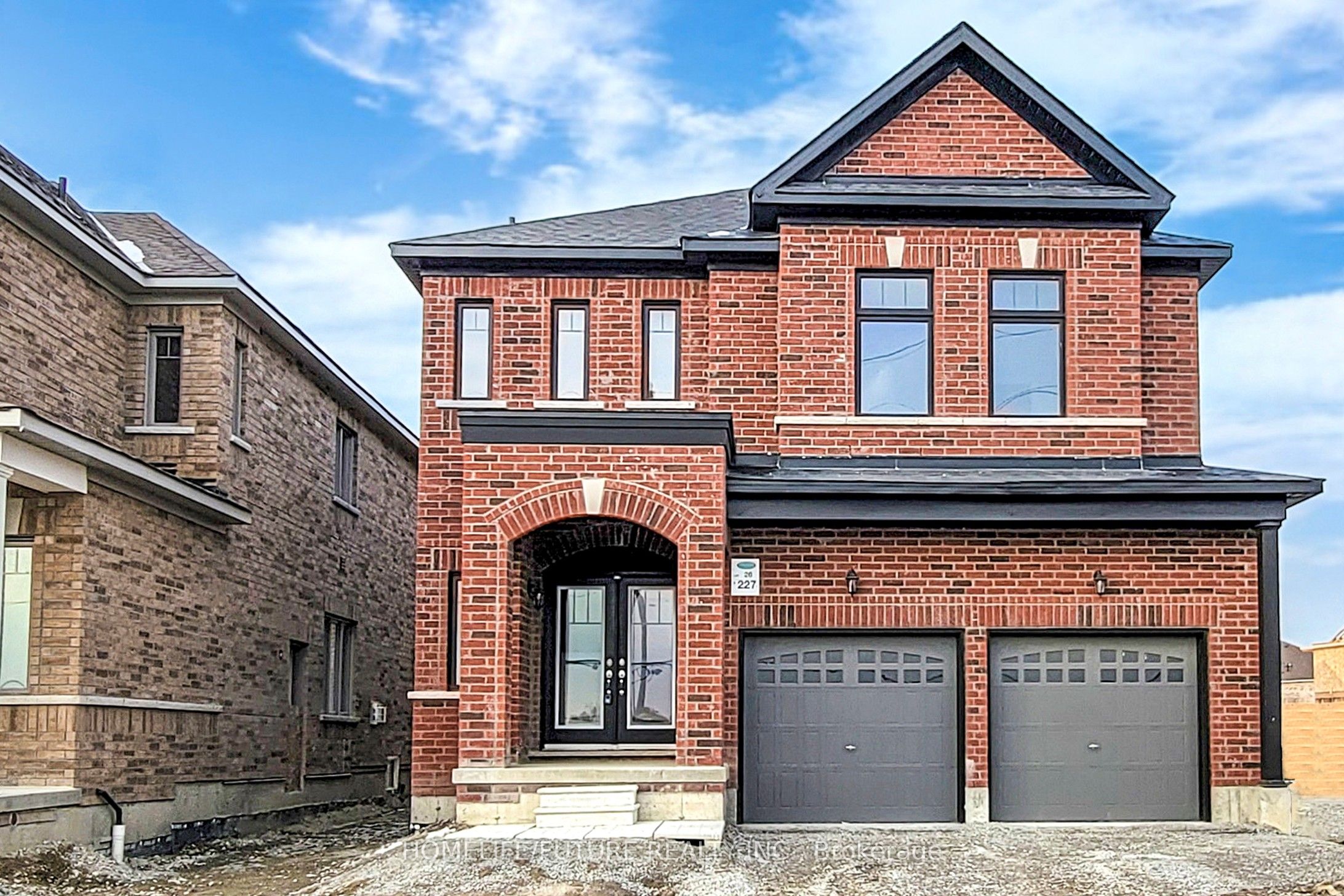 227 Heritage St Property Photo 1