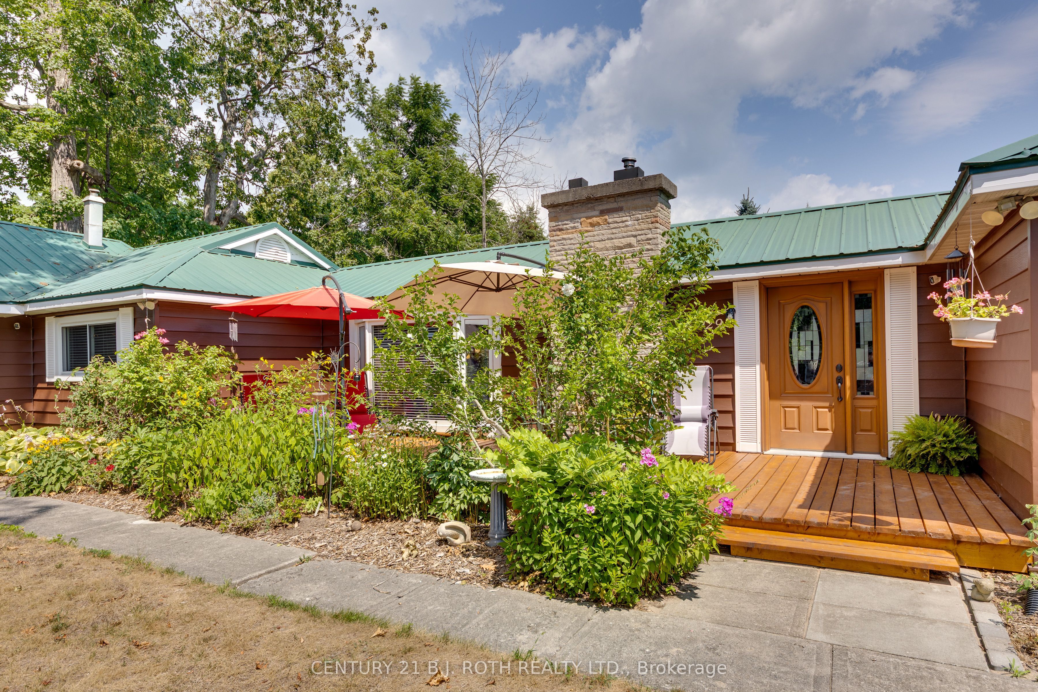 3929 Alderly Avenue Property Photo 4