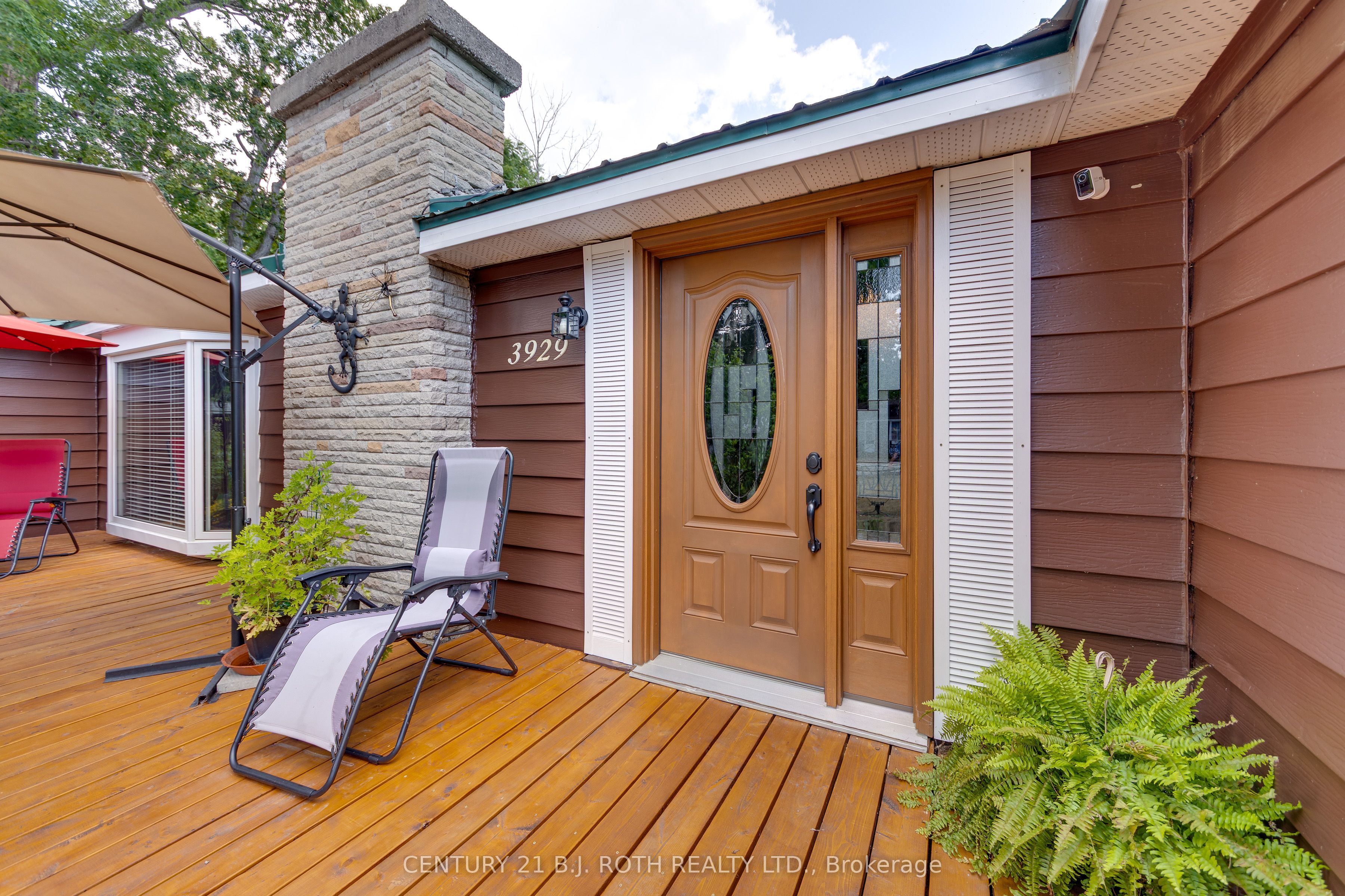 3929 Alderly Avenue Property Photo 7