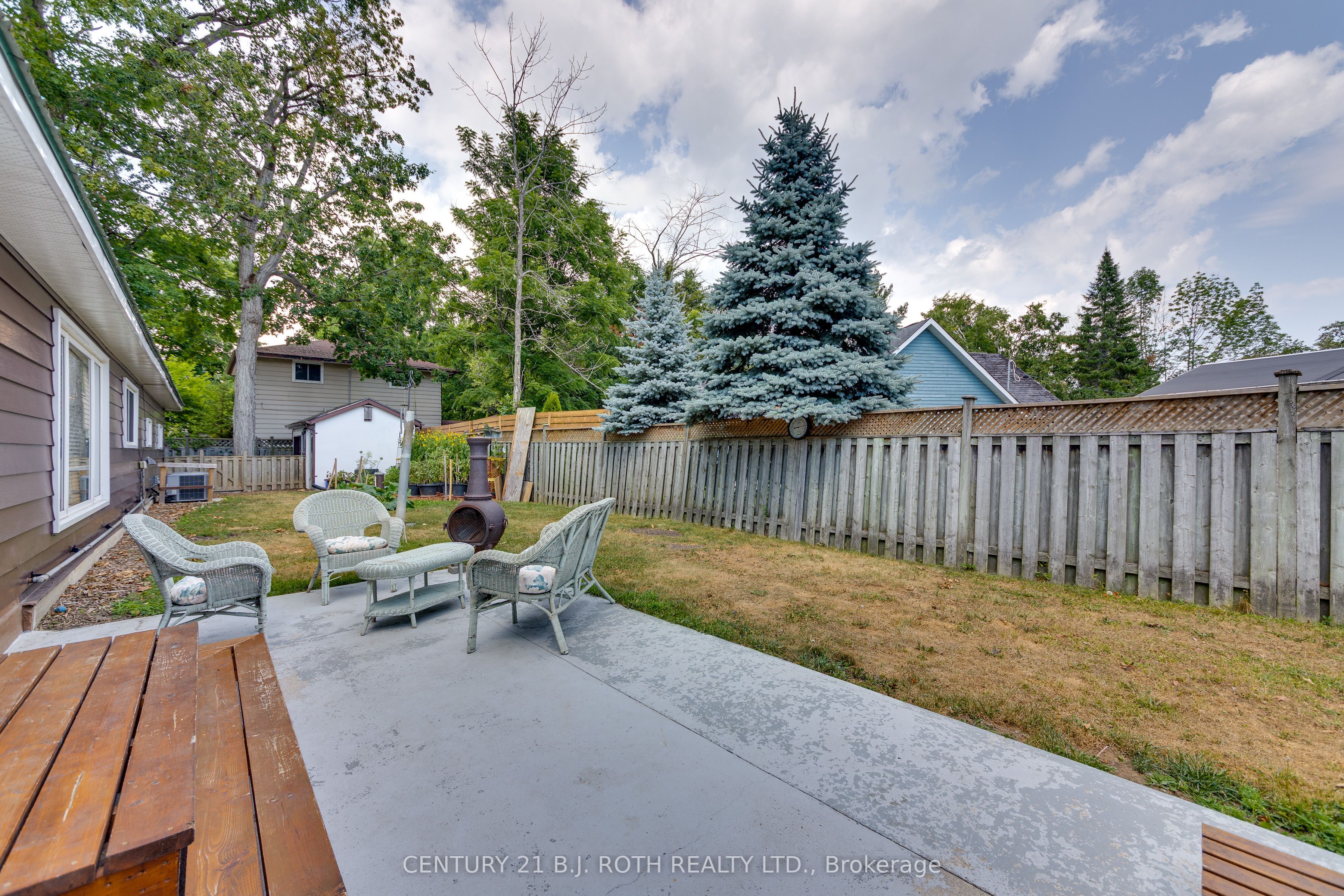 3929 Alderly Avenue Property Photo 8