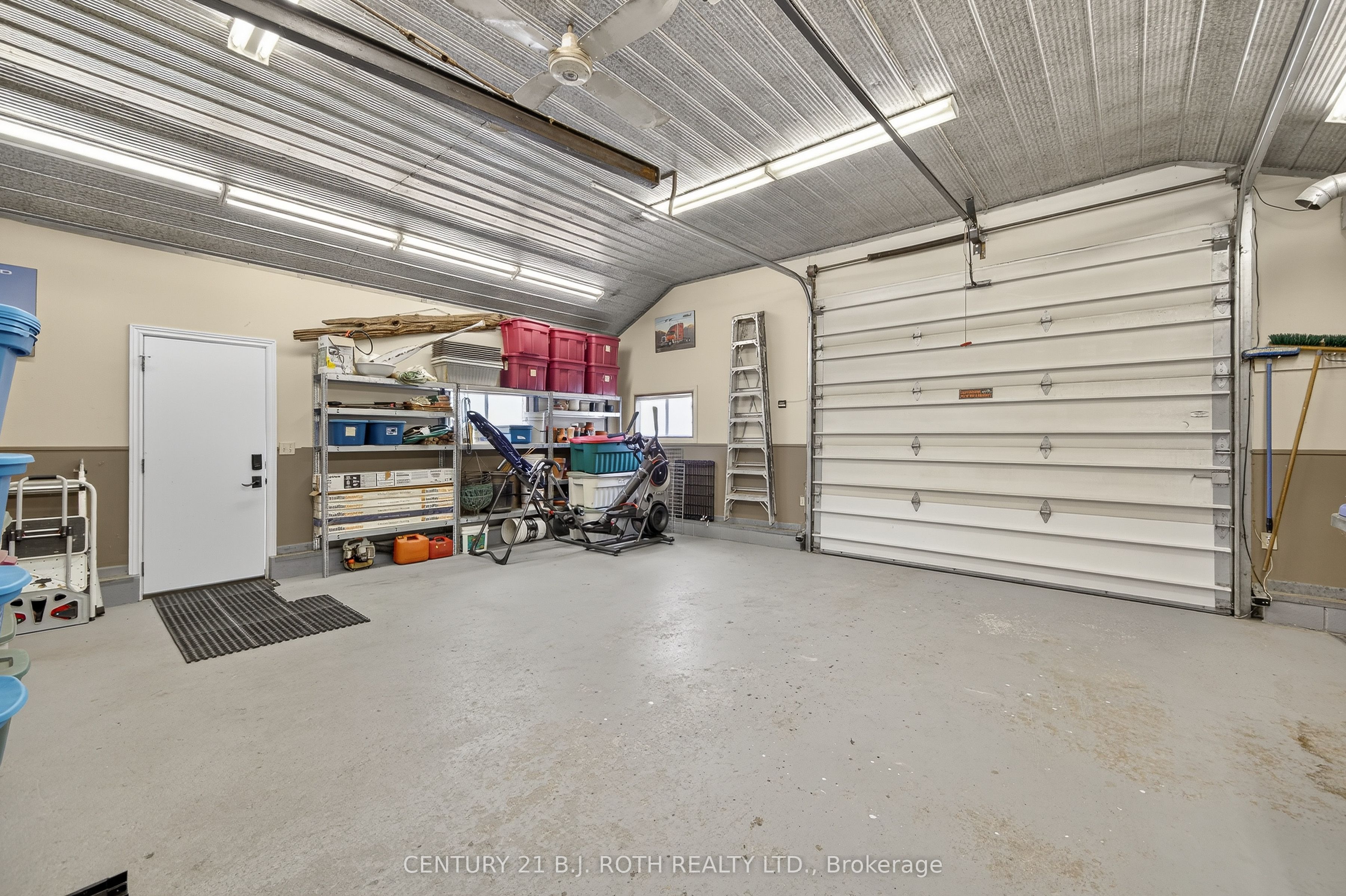 3929 Alderly Avenue Property Photo 15