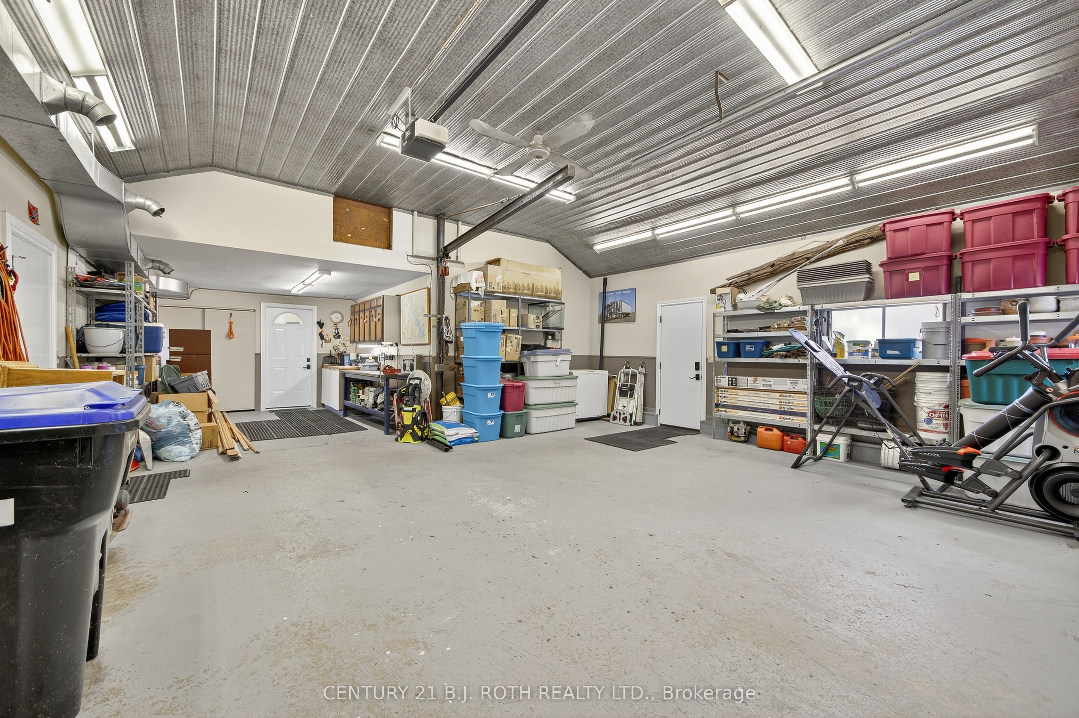 3929 Alderly Avenue Property Photo 16