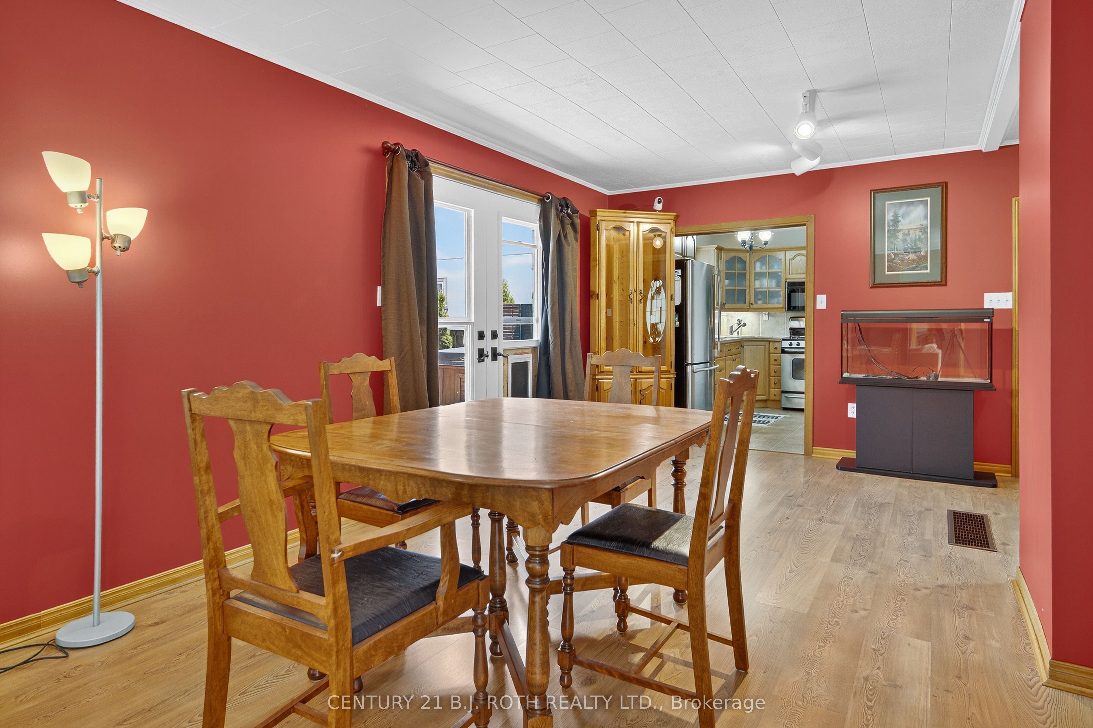 3929 Alderly Avenue Property Photo 24