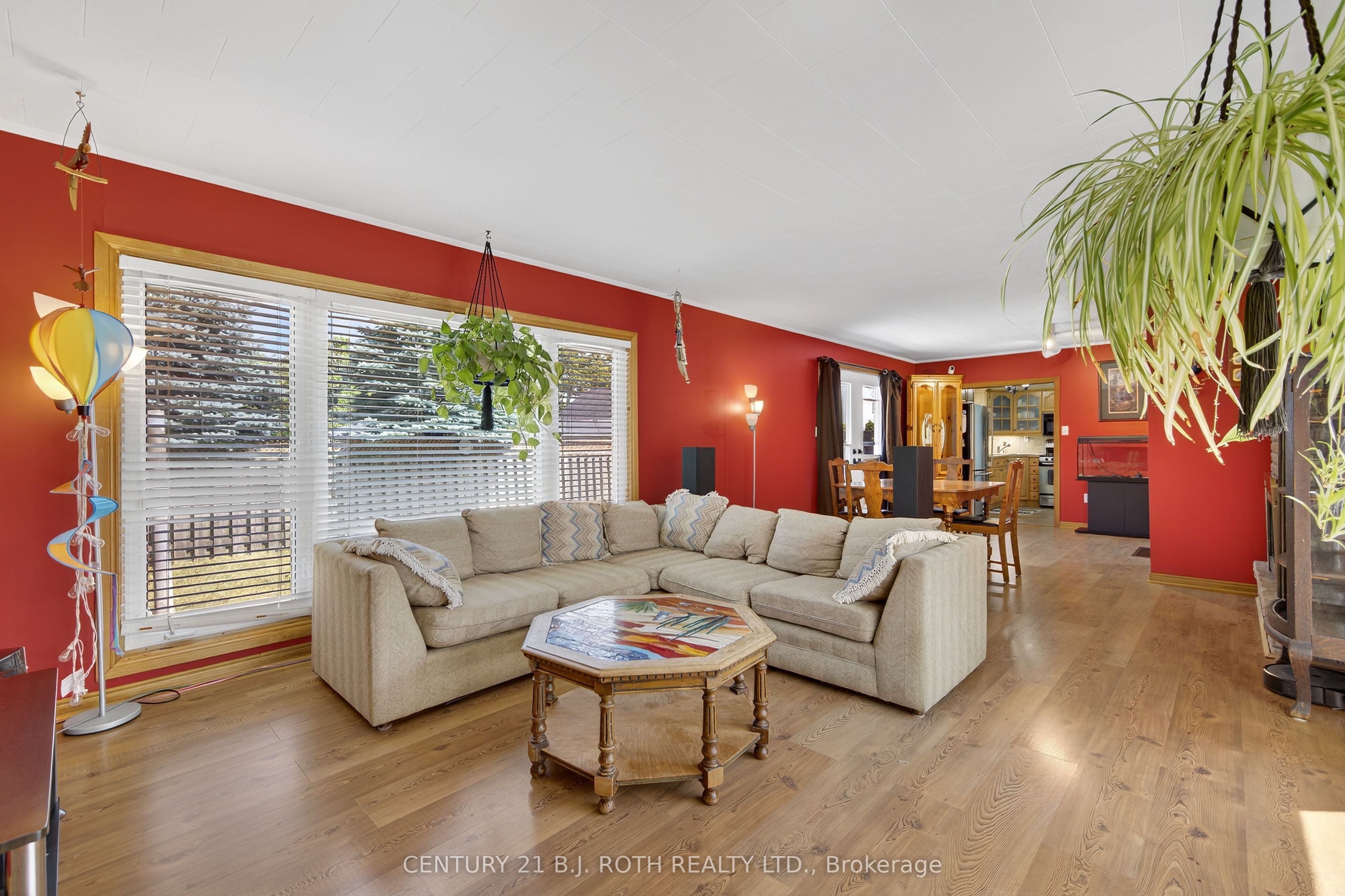 3929 Alderly Avenue Property Photo 28