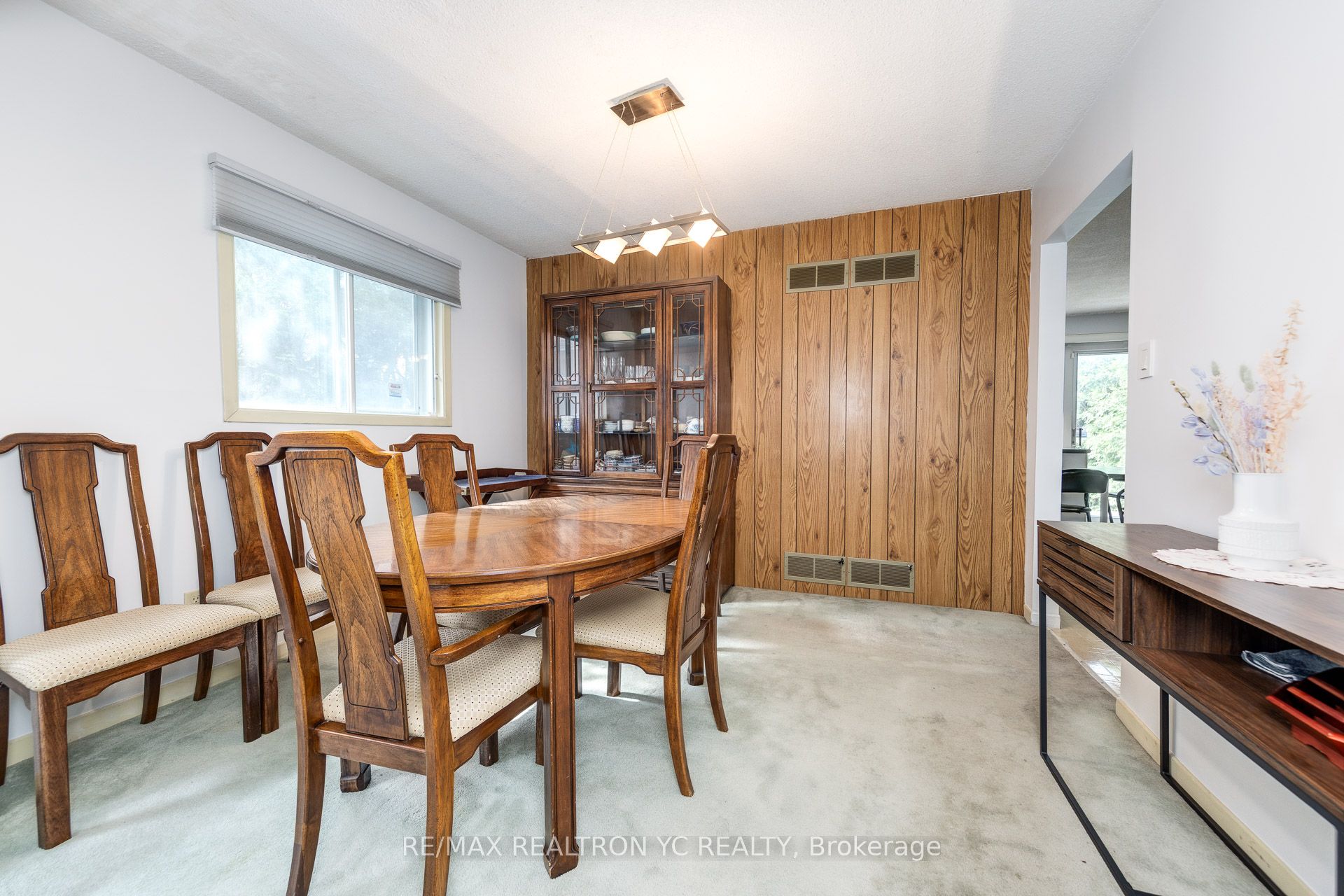 4 Dersingham Crescent Property Photo 9