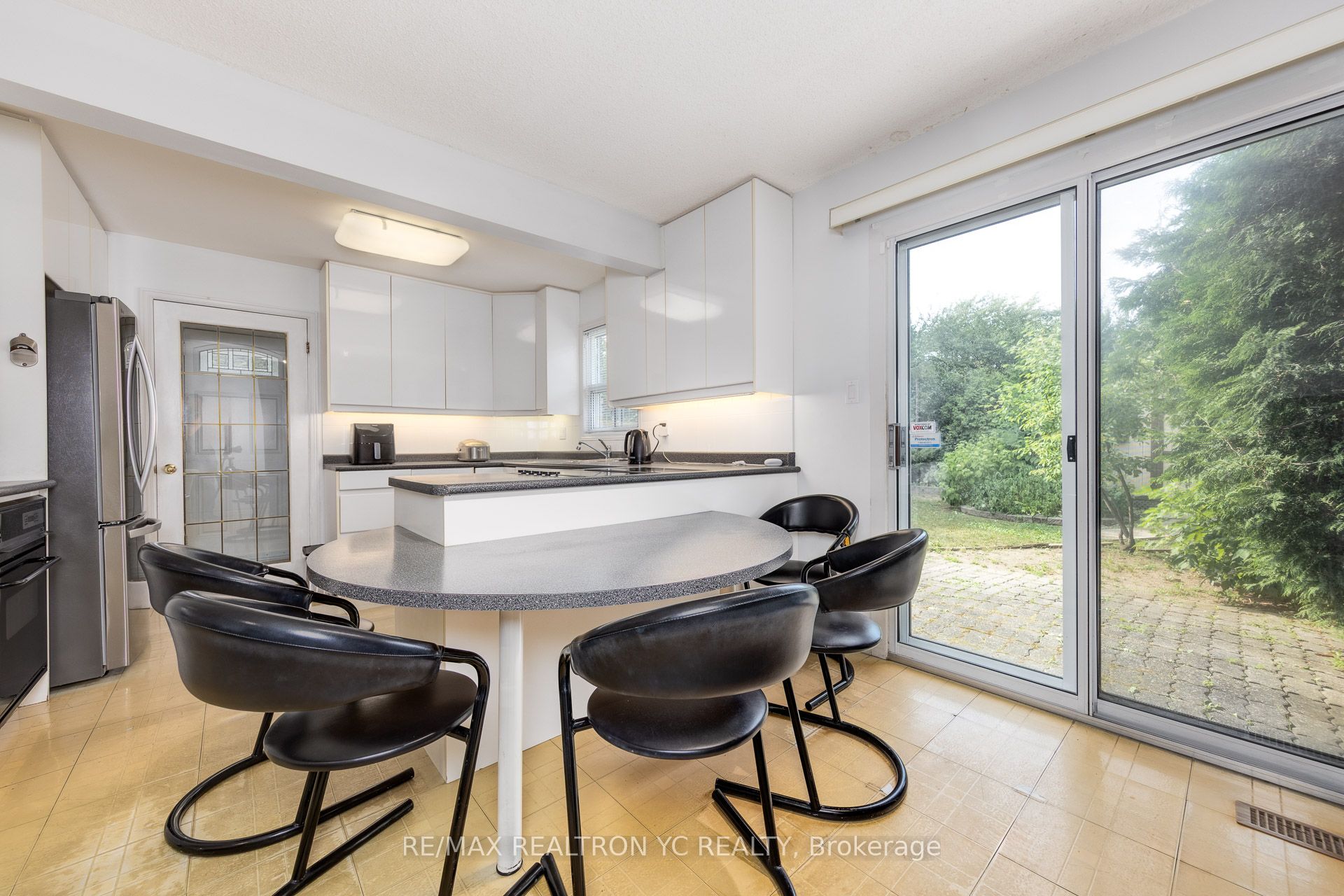 4 Dersingham Crescent Property Photo 14