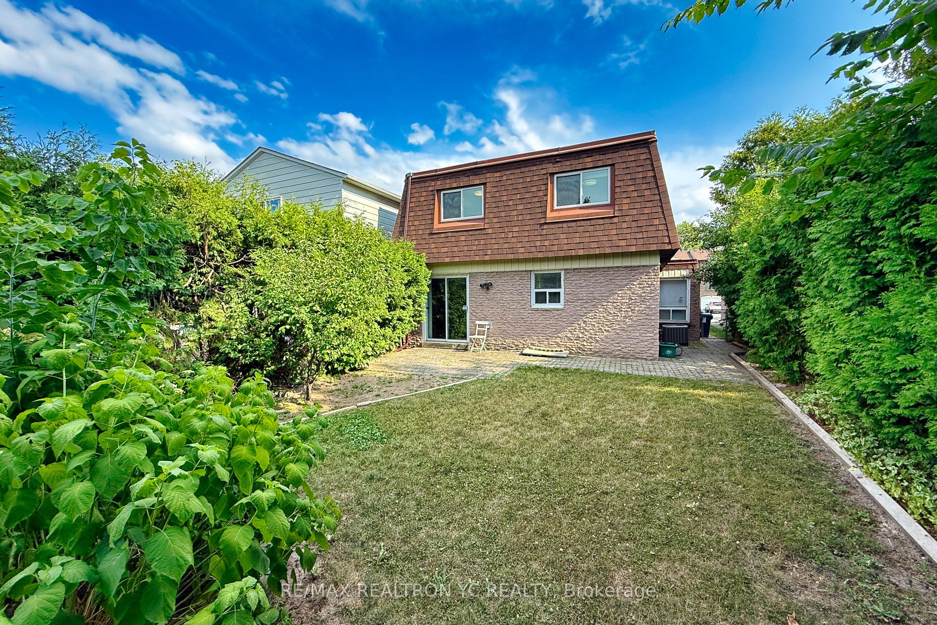4 Dersingham Crescent Property Photo 33