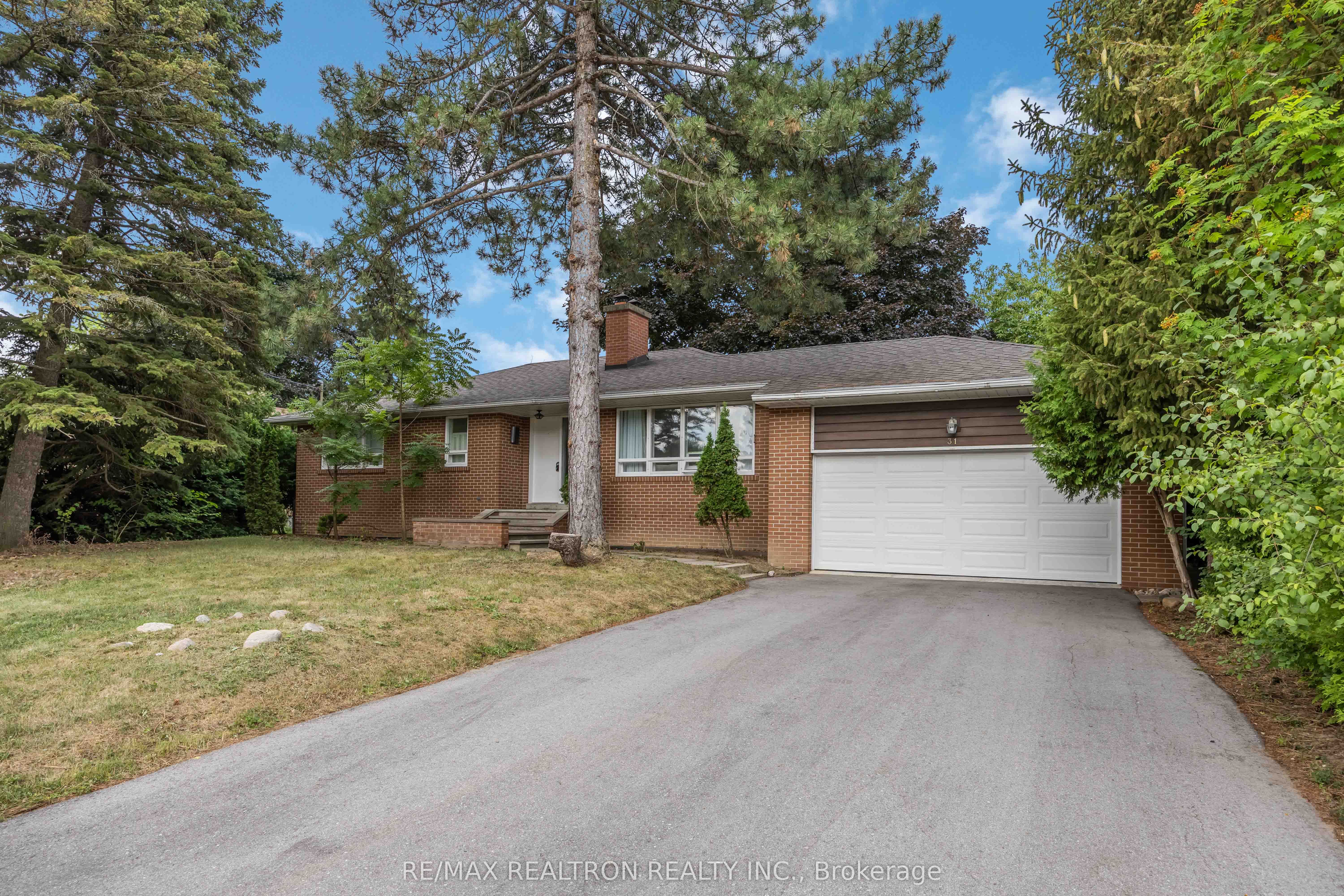 31 Orlon Crescent Property Photo 1