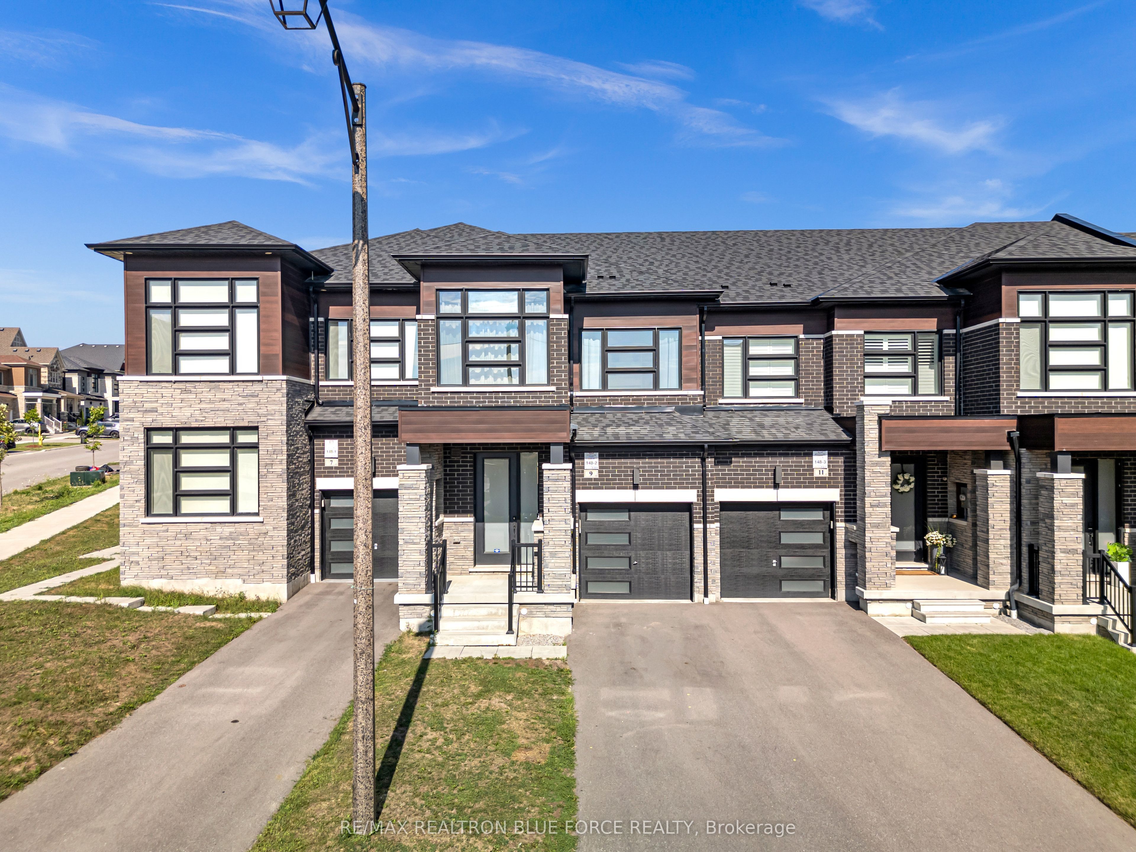 9 Boundary Boulevard Property Photo 1