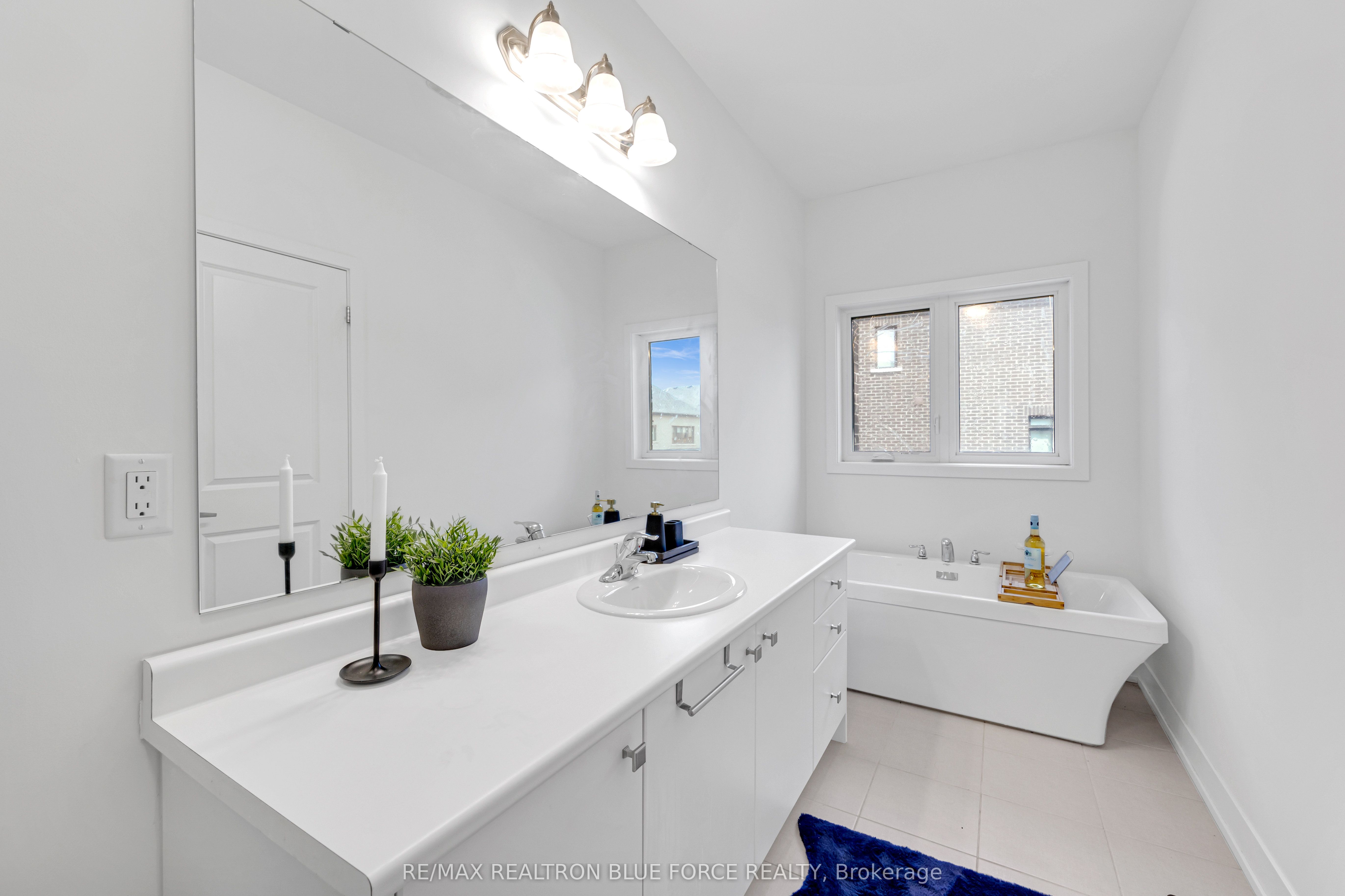 9 Boundary Blvd Property Photo 21