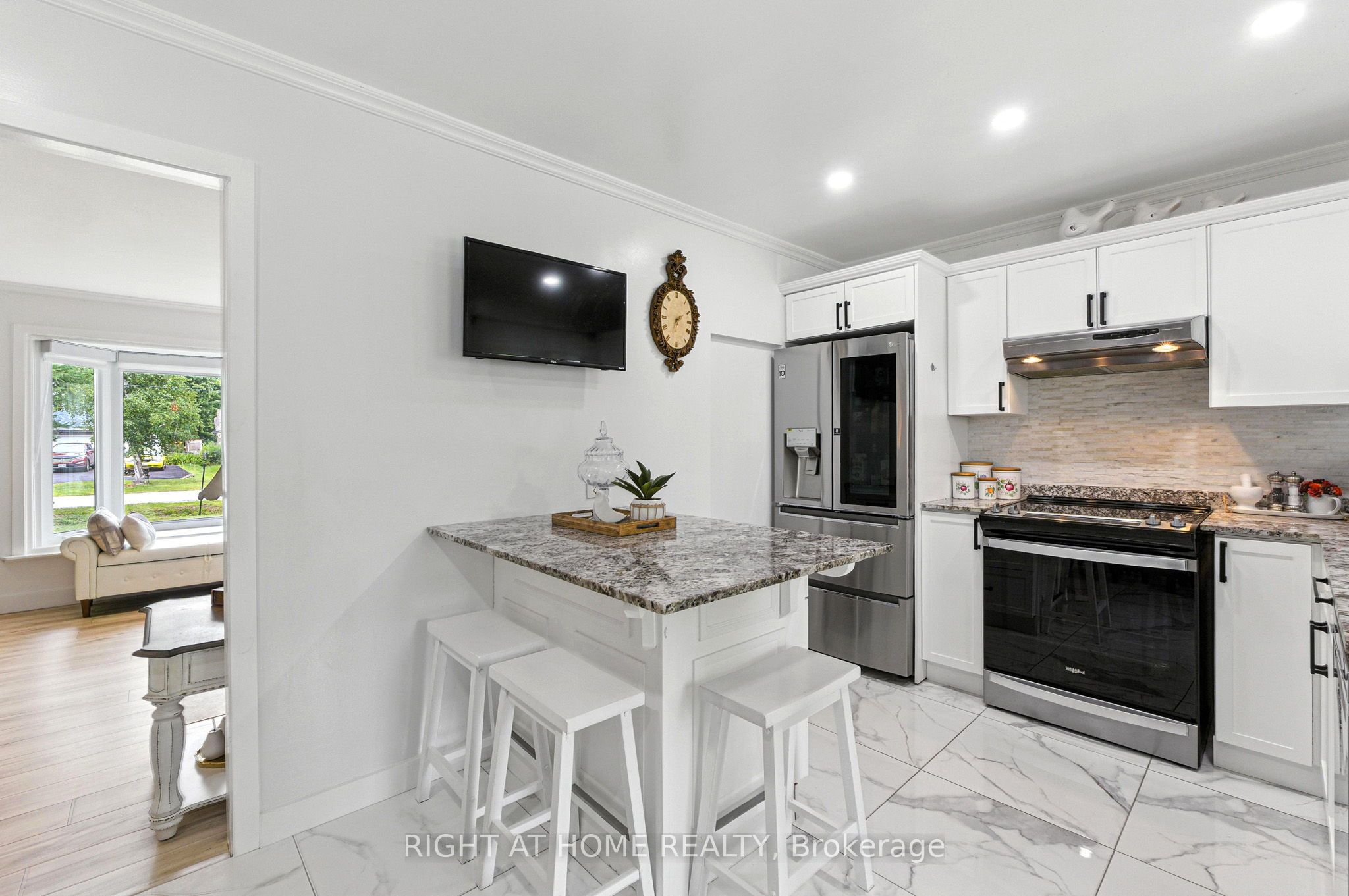 1129 Lindy Lane Property Photo 10