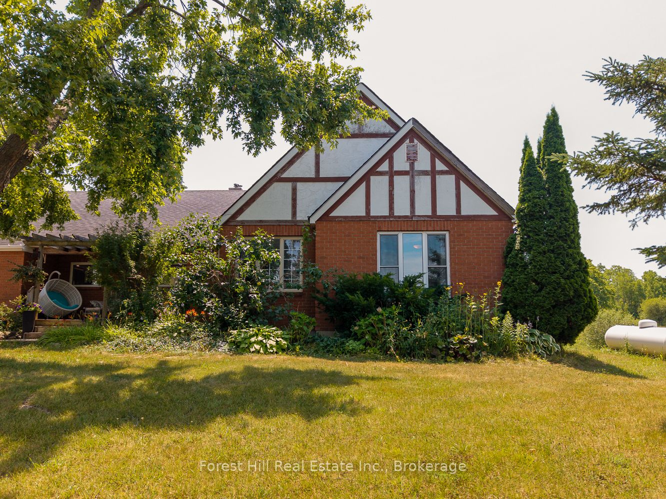 6473 Old Homestead Rd Property Photo 1