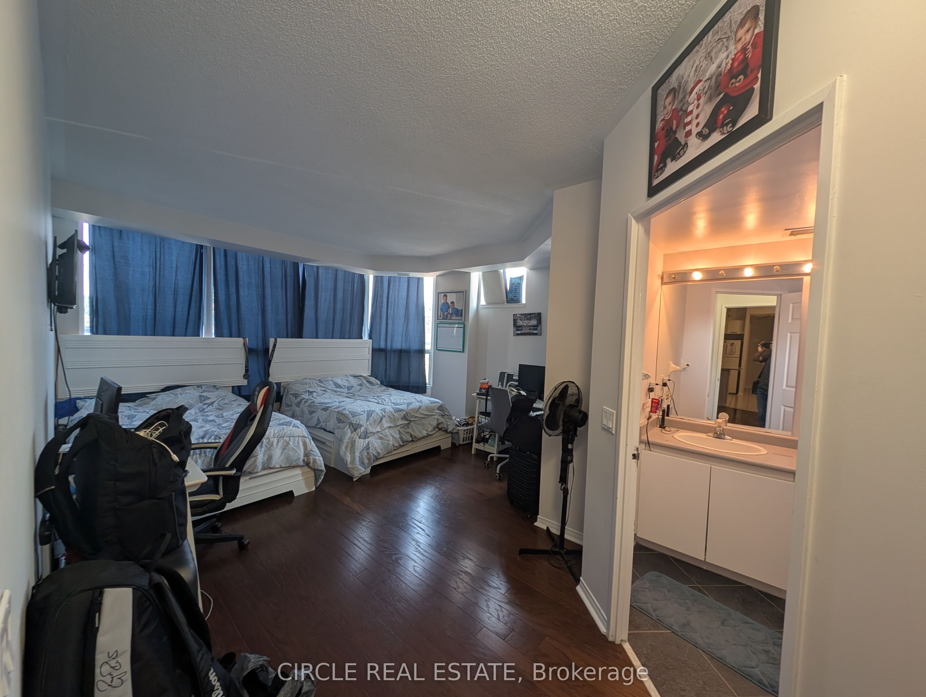 7398 Yonge Street 112 Property Photo 10