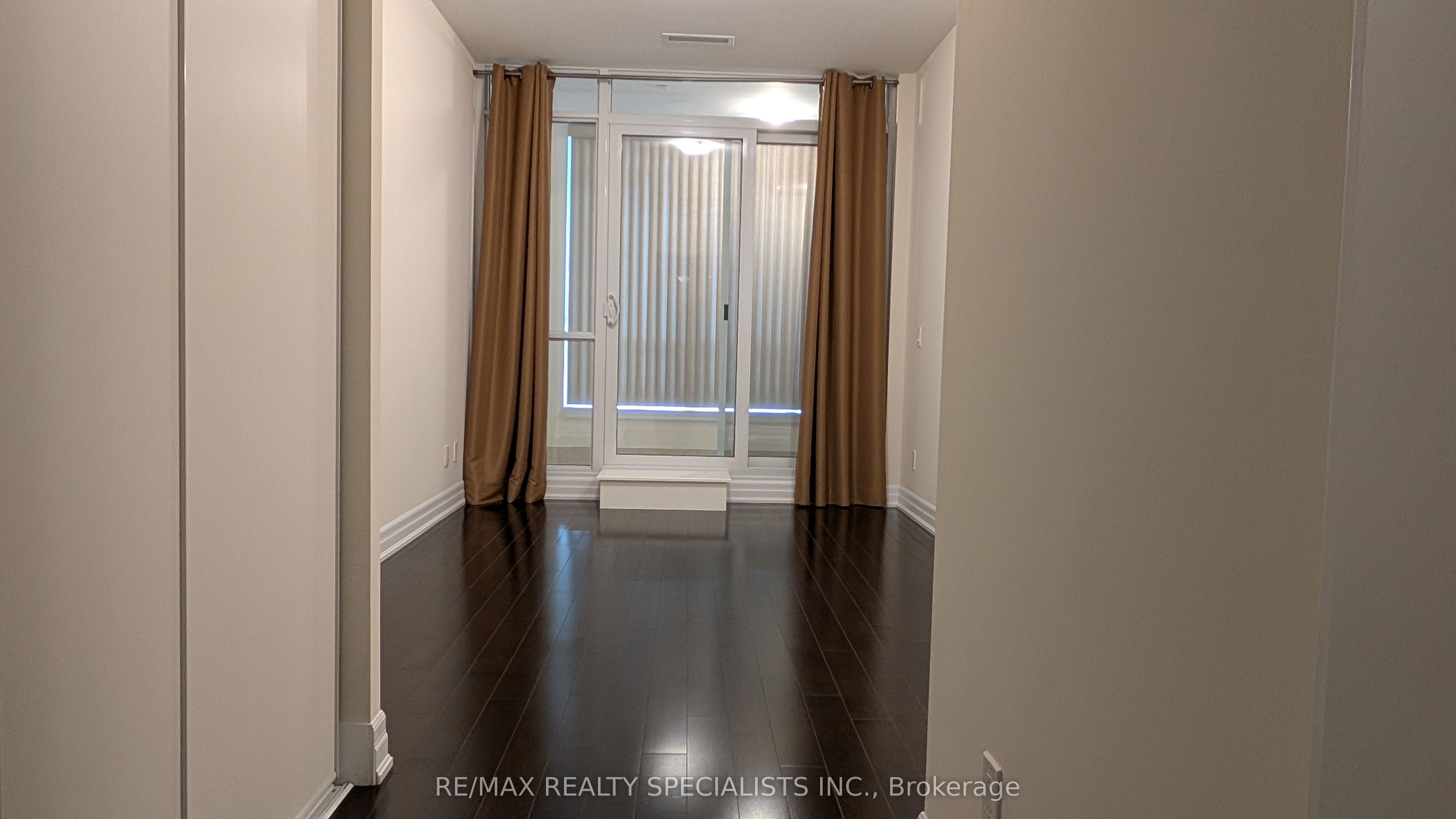 9075 Jane Street 218 Property Photo 10