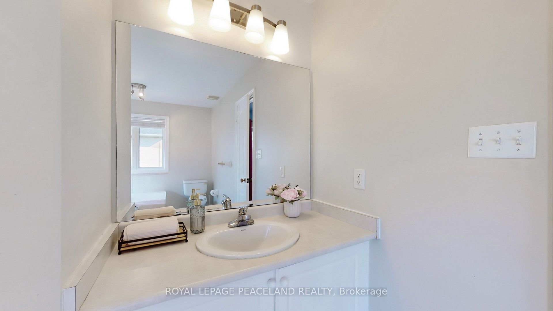16 Lealinds Road Property Photo 25