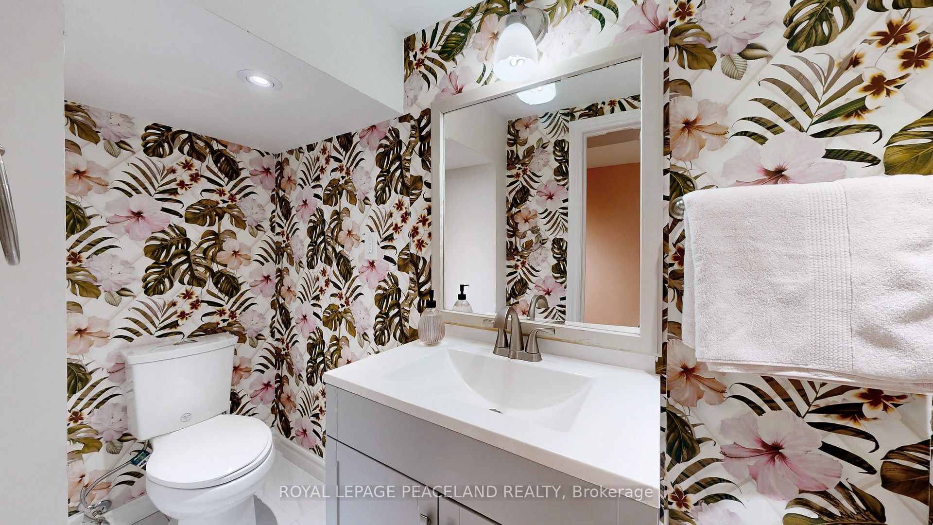 16 Lealinds Road Property Photo 43