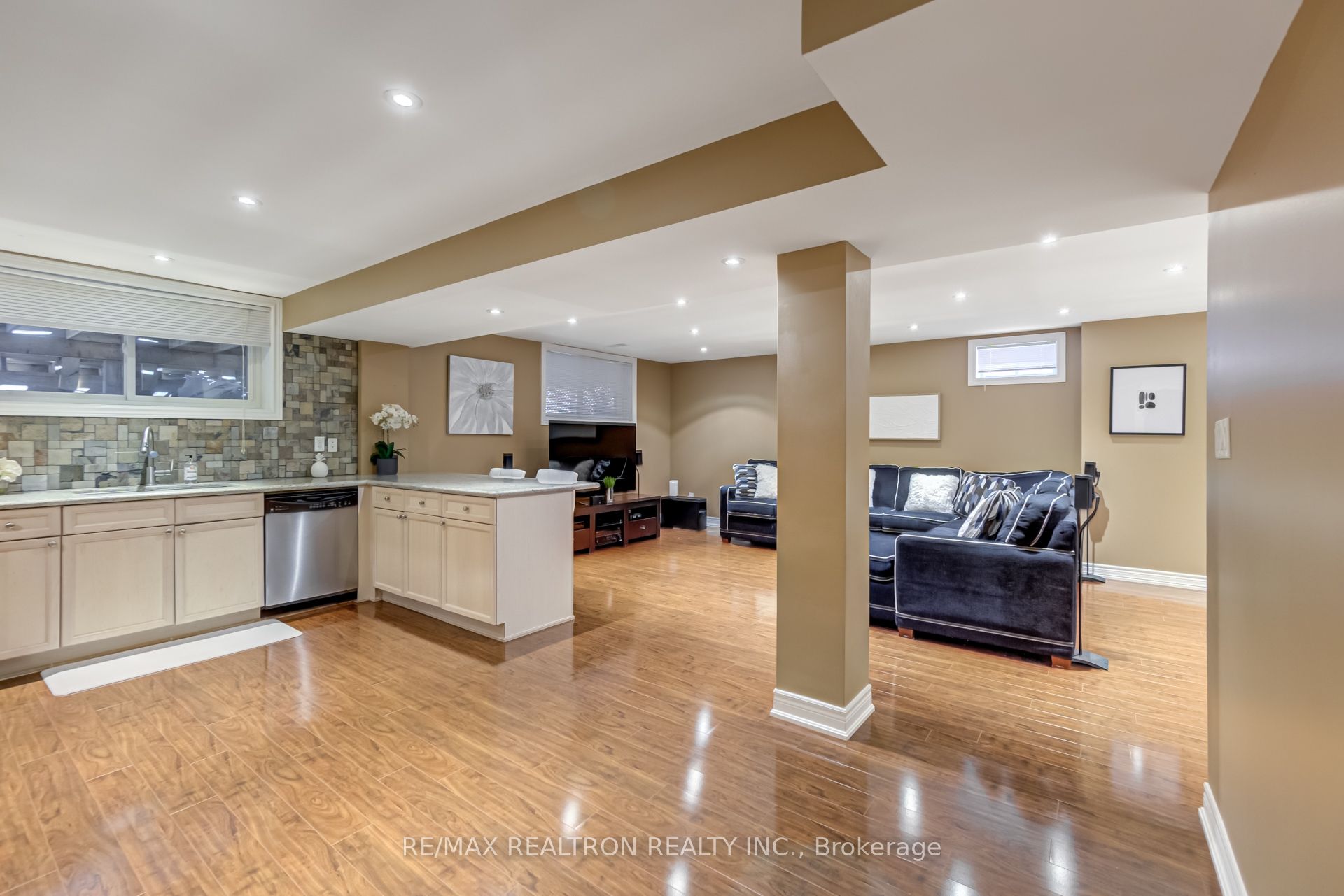 148 Solway Avenue Property Photo 33