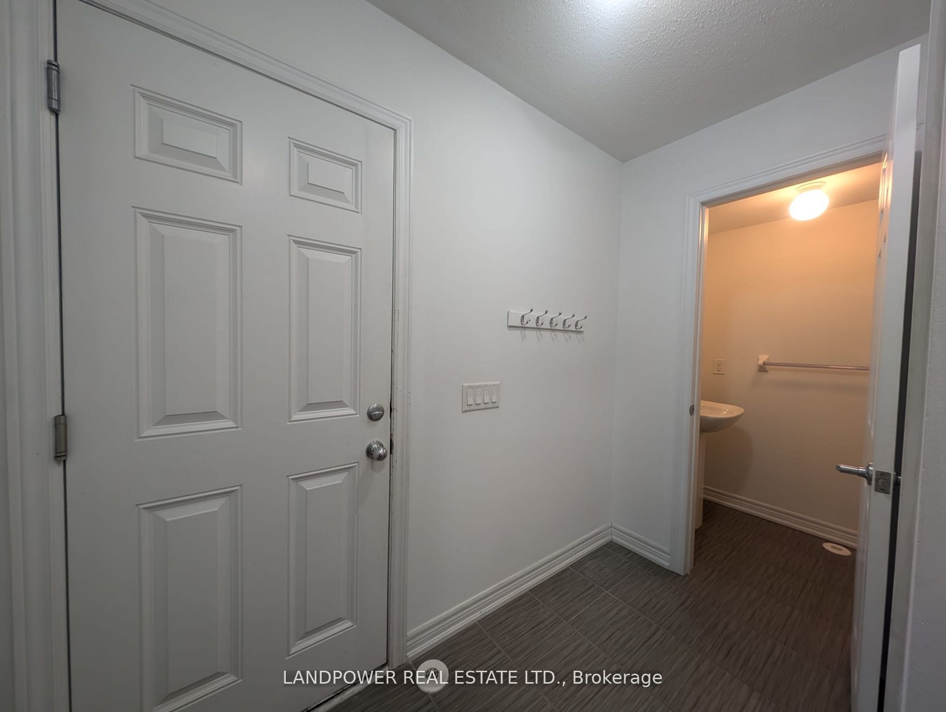 9872 Mccowan Rd Property Photo 7