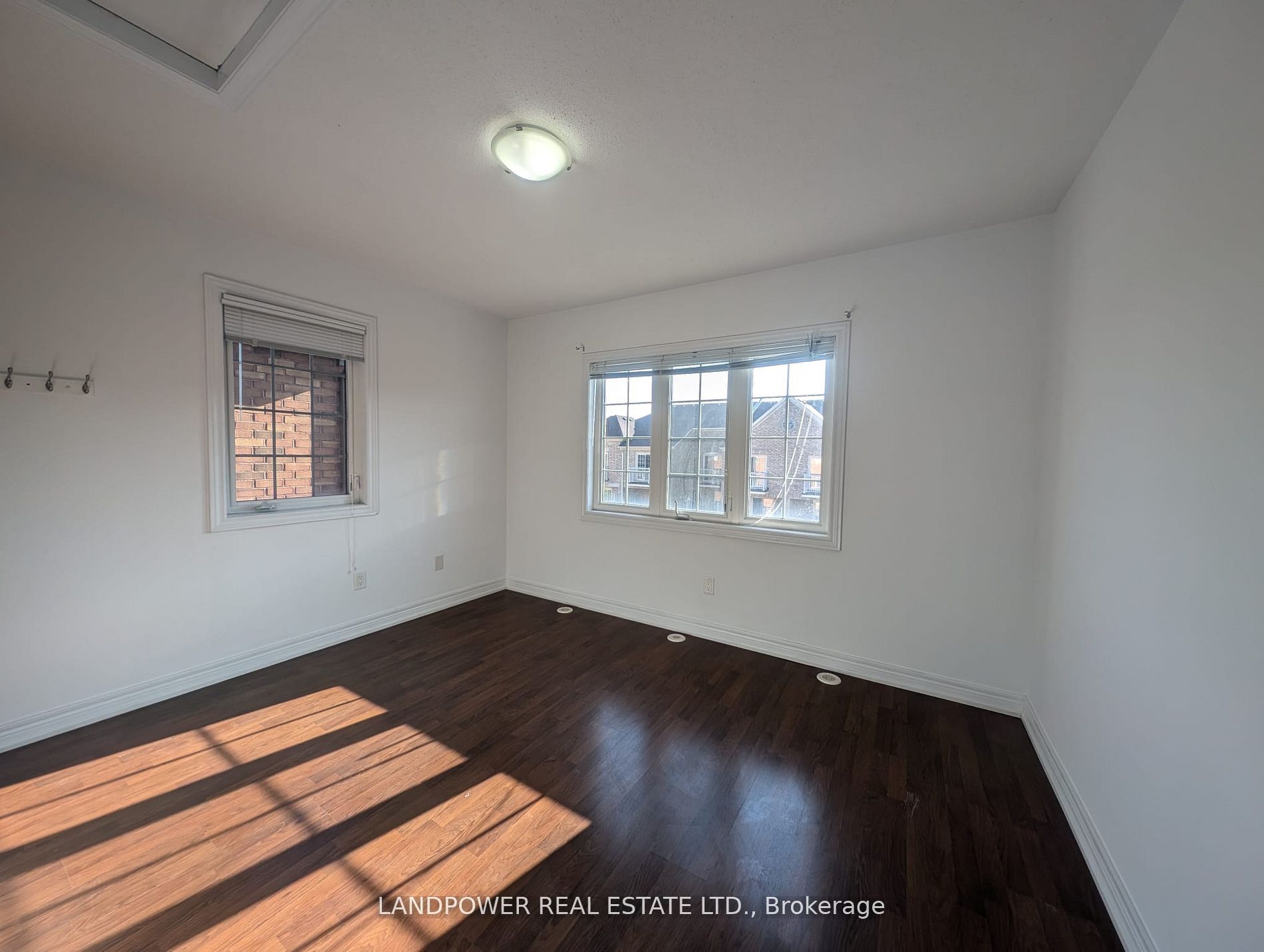 9872 Mccowan Rd Property Photo 12