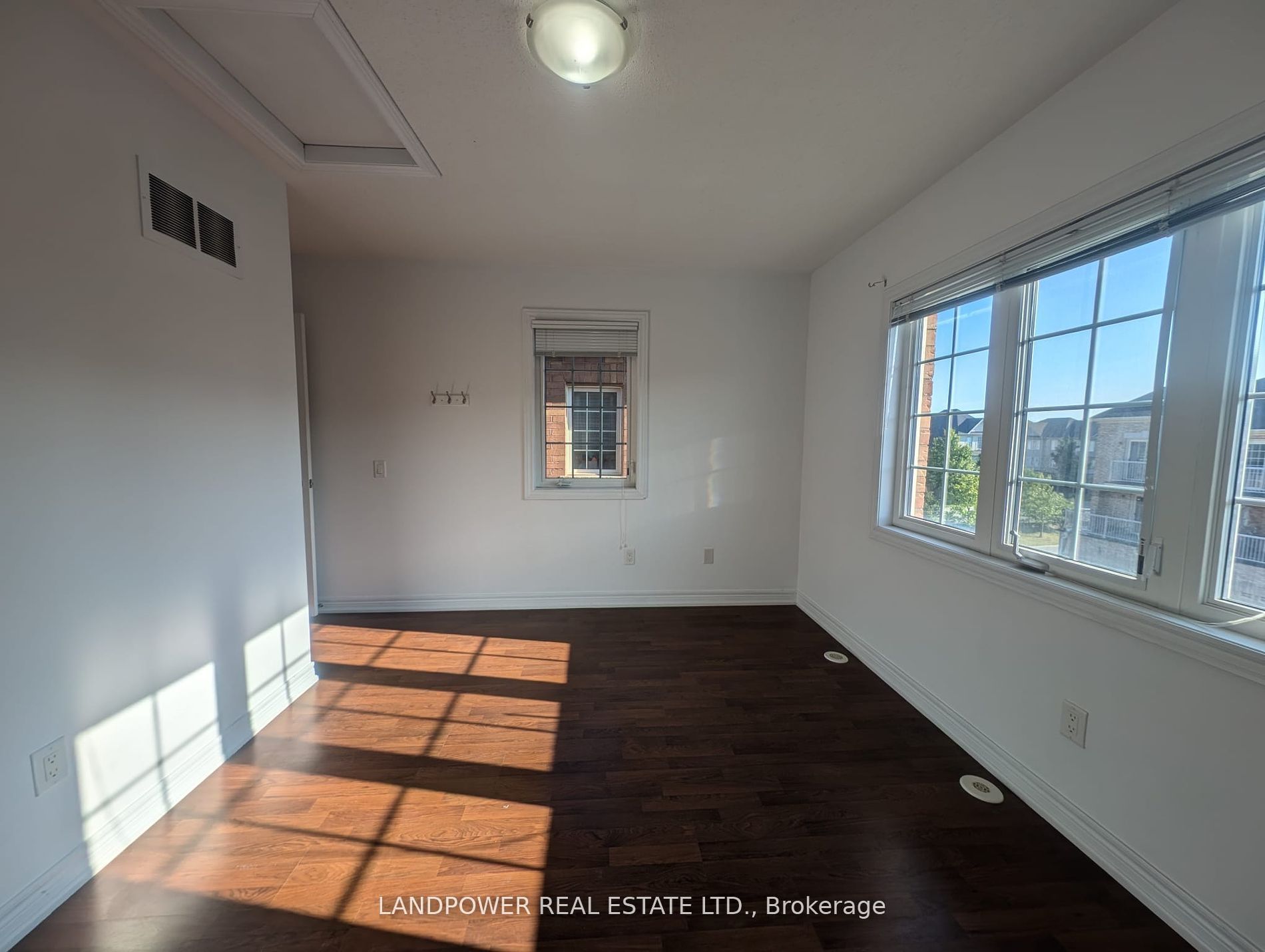 9872 Mccowan Rd Property Photo 13