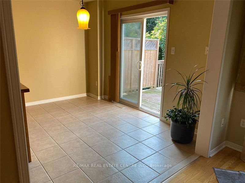 52 Lebovic Drive Property Photo 6