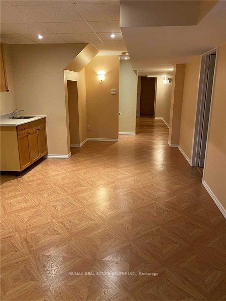 52 Lebovic Drive Property Photo 14