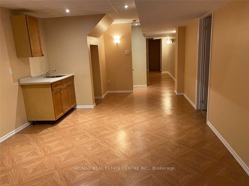 52 Lebovic Drive Property Photo 16