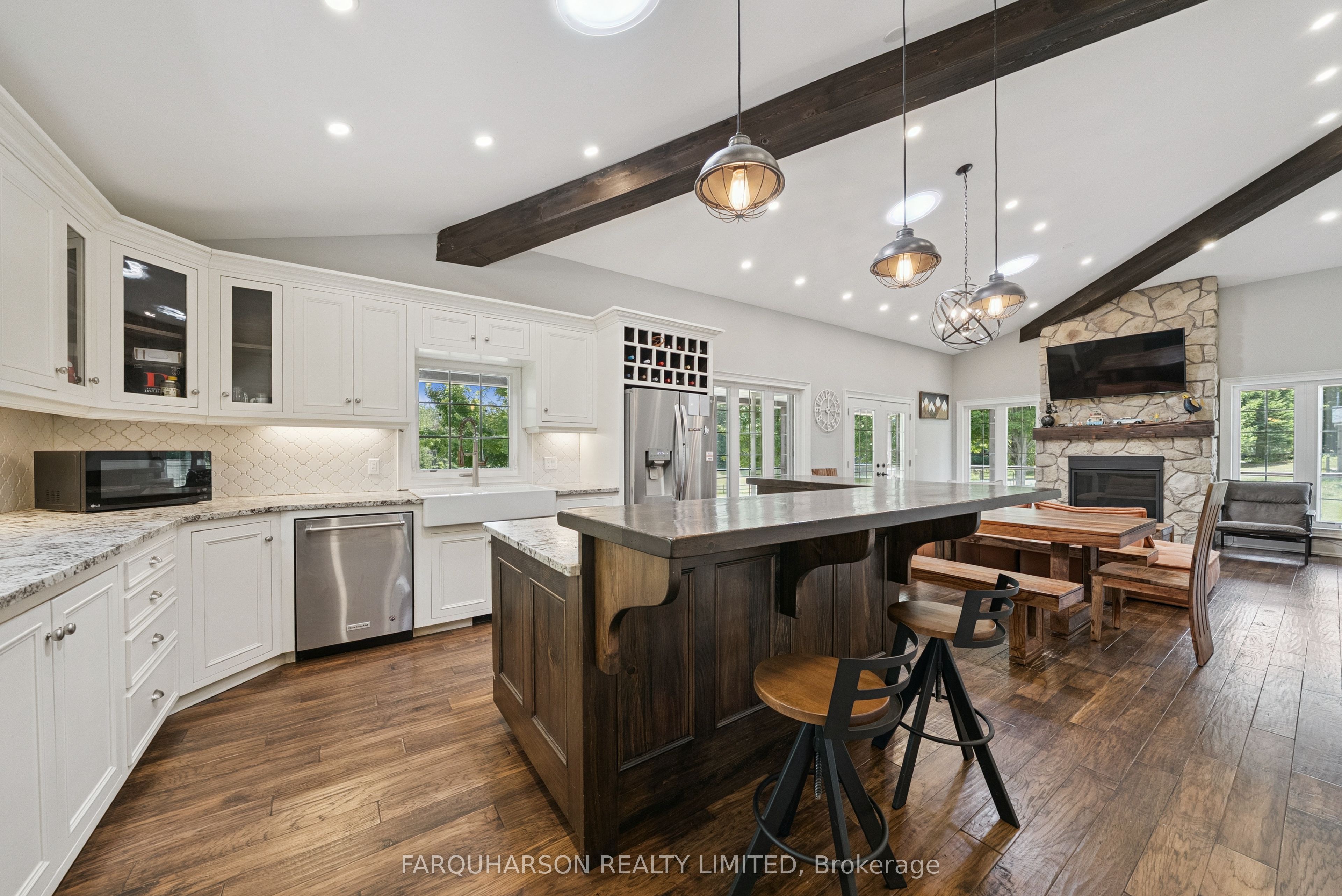 729 Reid Road Property Photo 14