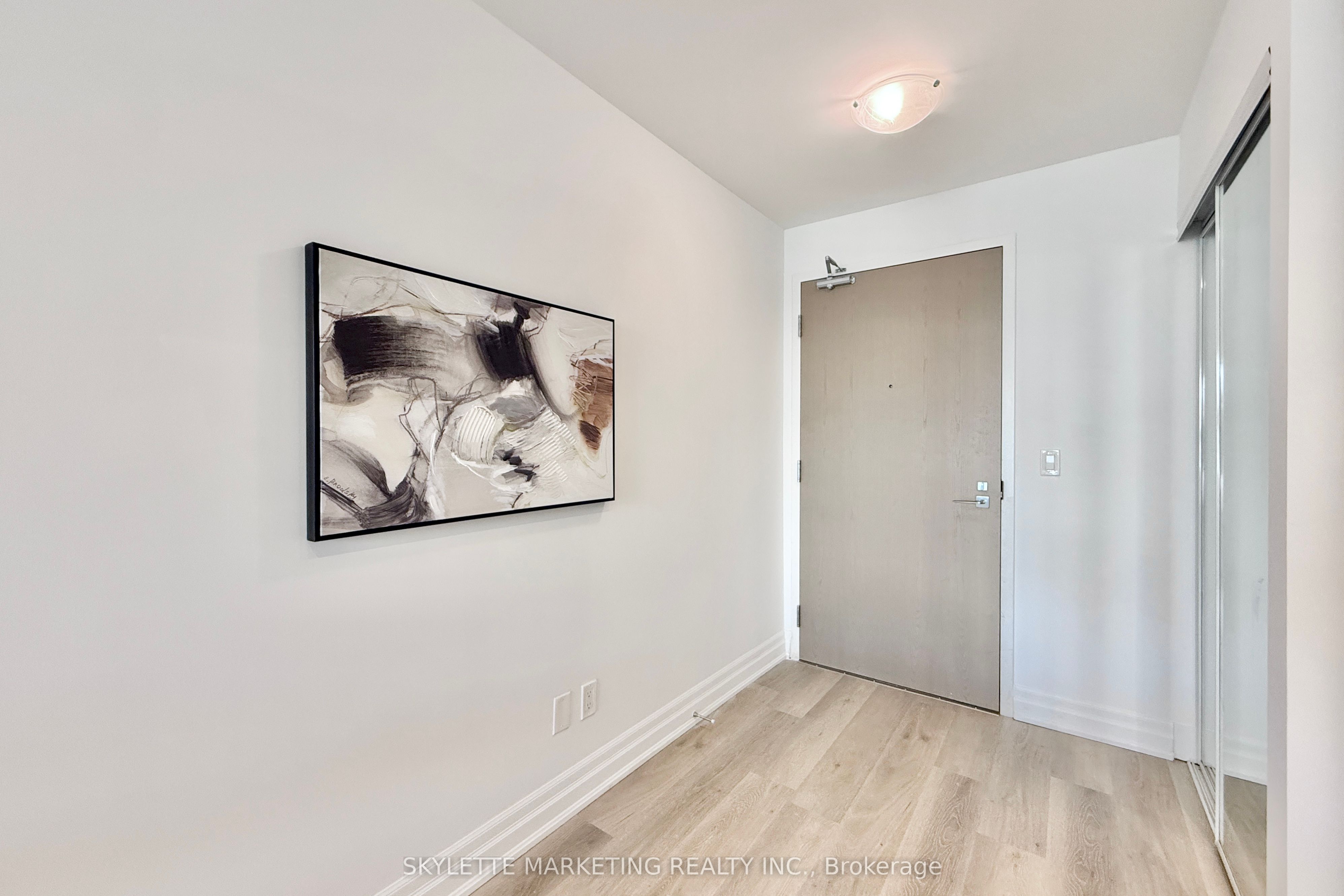8 Rouge Valley Drive W 718 Property Photo 14